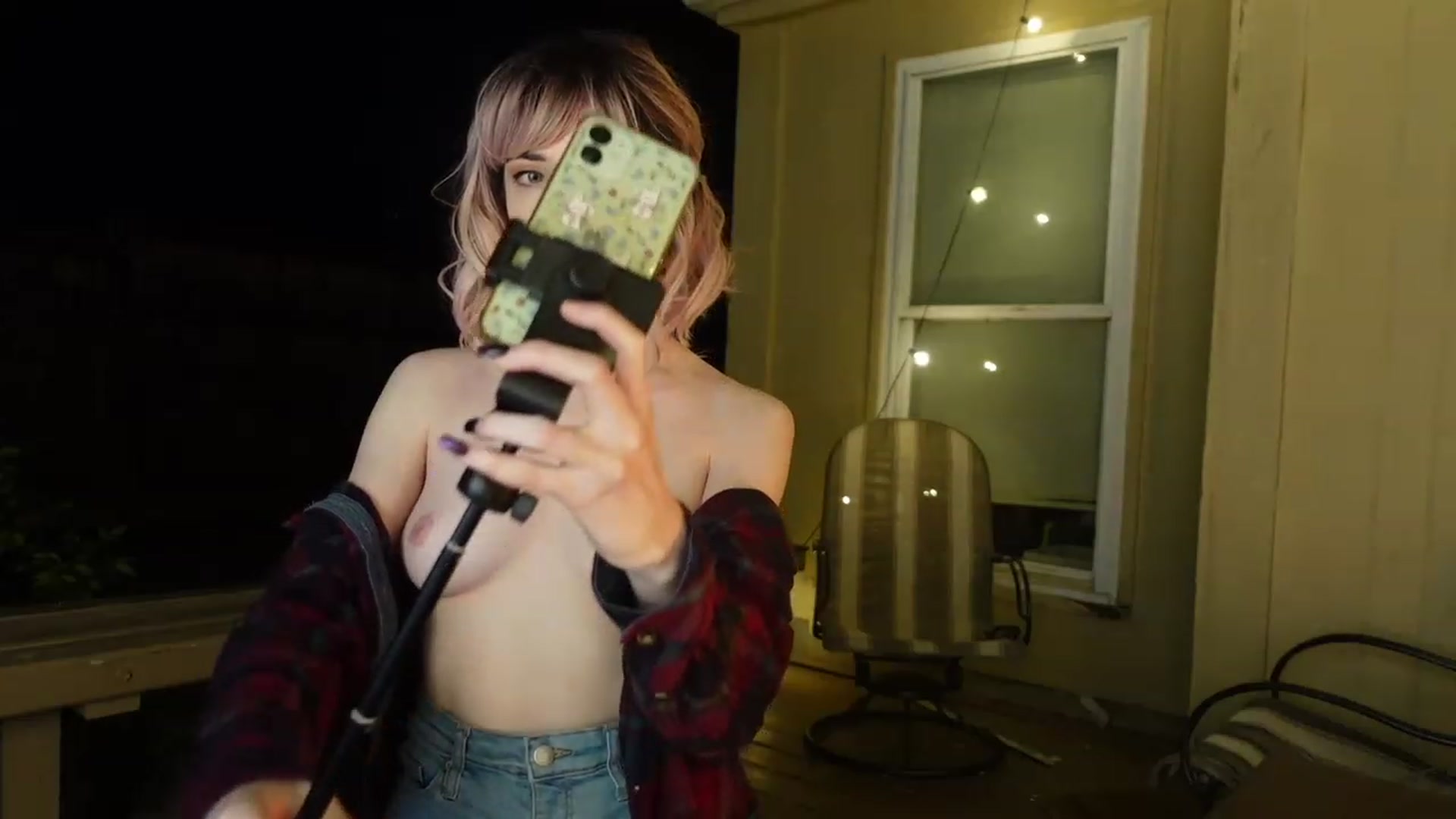 Gallery image thumbnail from Lil_blueberry's myfreecams stream on, 11/05/2023, 03:33 image 5 of 20