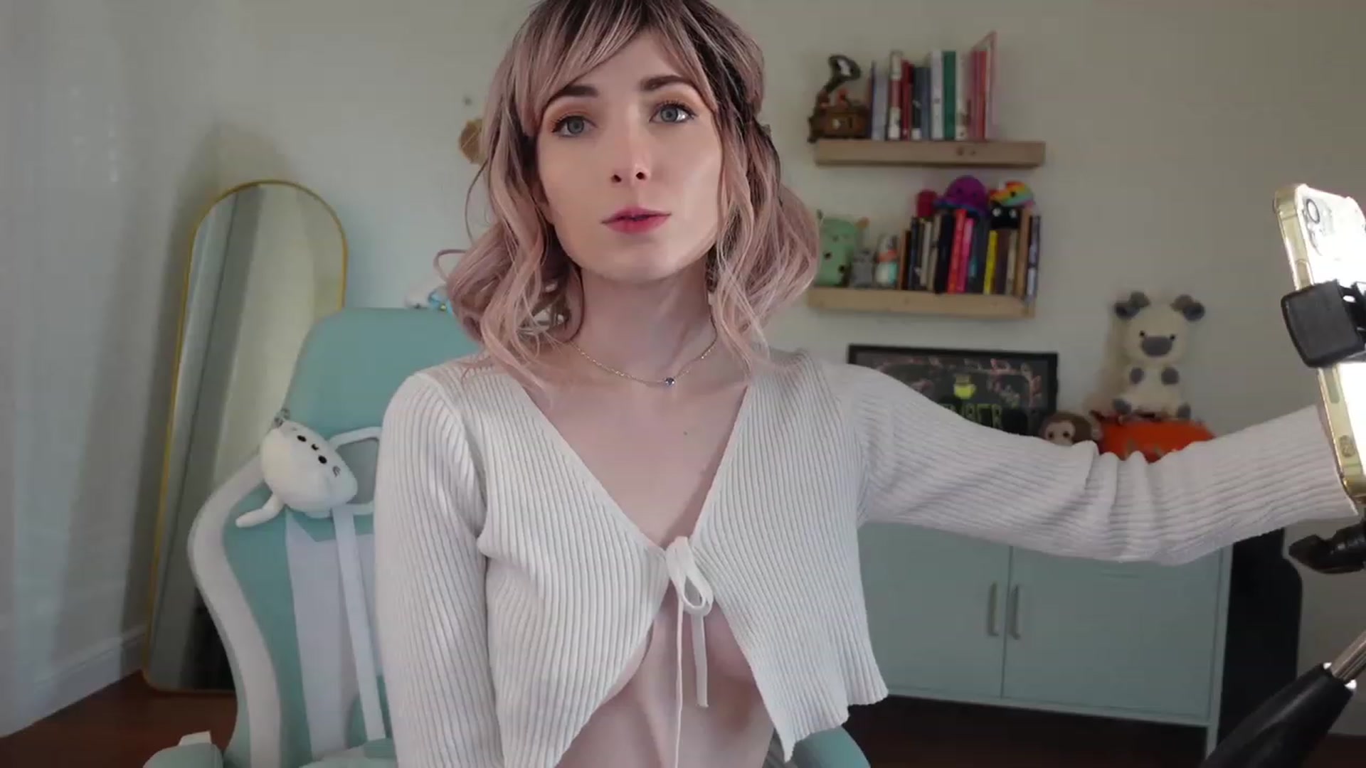 Gallery image thumbnail from Lil_blueberry's myfreecams stream on, 11/06/2023, 21:32 image 6 of 20