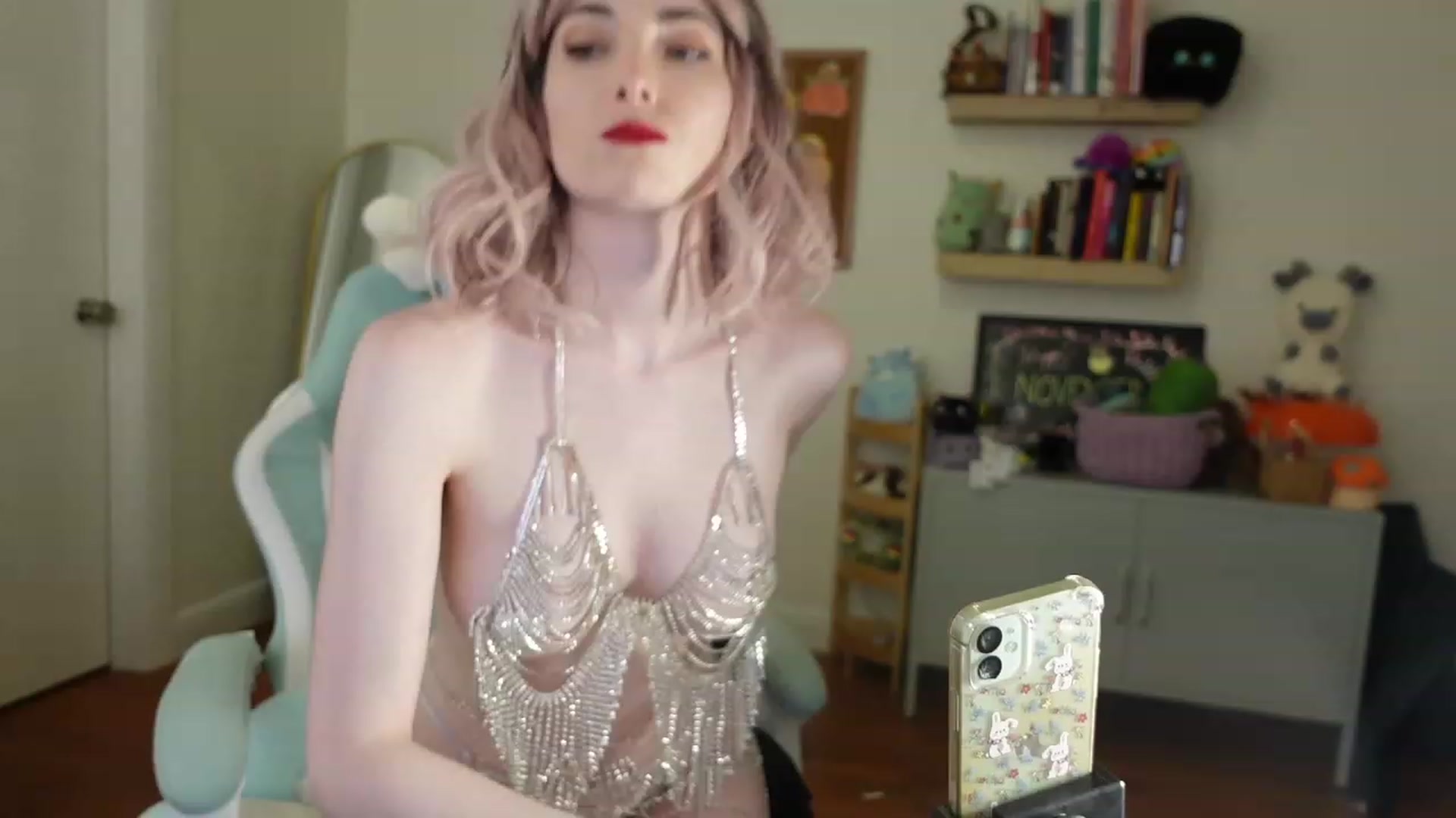 Gallery image thumbnail from Lil_blueberry's myfreecams stream on, 11/15/2023, 02:06 image 5 of 20