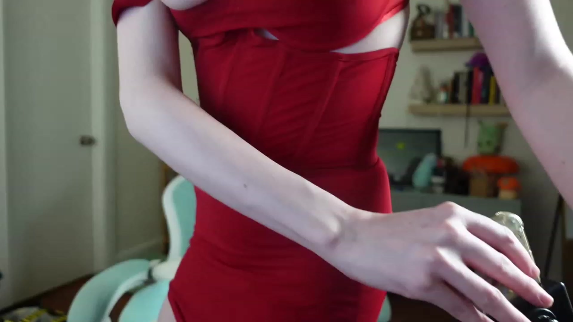 Gallery image thumbnail from Lil_blueberry's myfreecams stream on, 12/06/2023, 02:36 image 11 of 20