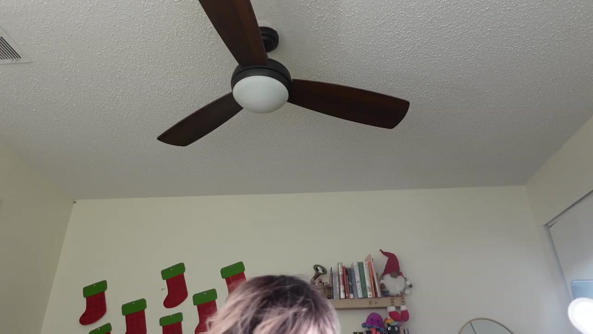 Gallery image thumbnail from Lil_blueberry's myfreecams stream on, 12/11/2023, 24:47 image 16 of 20