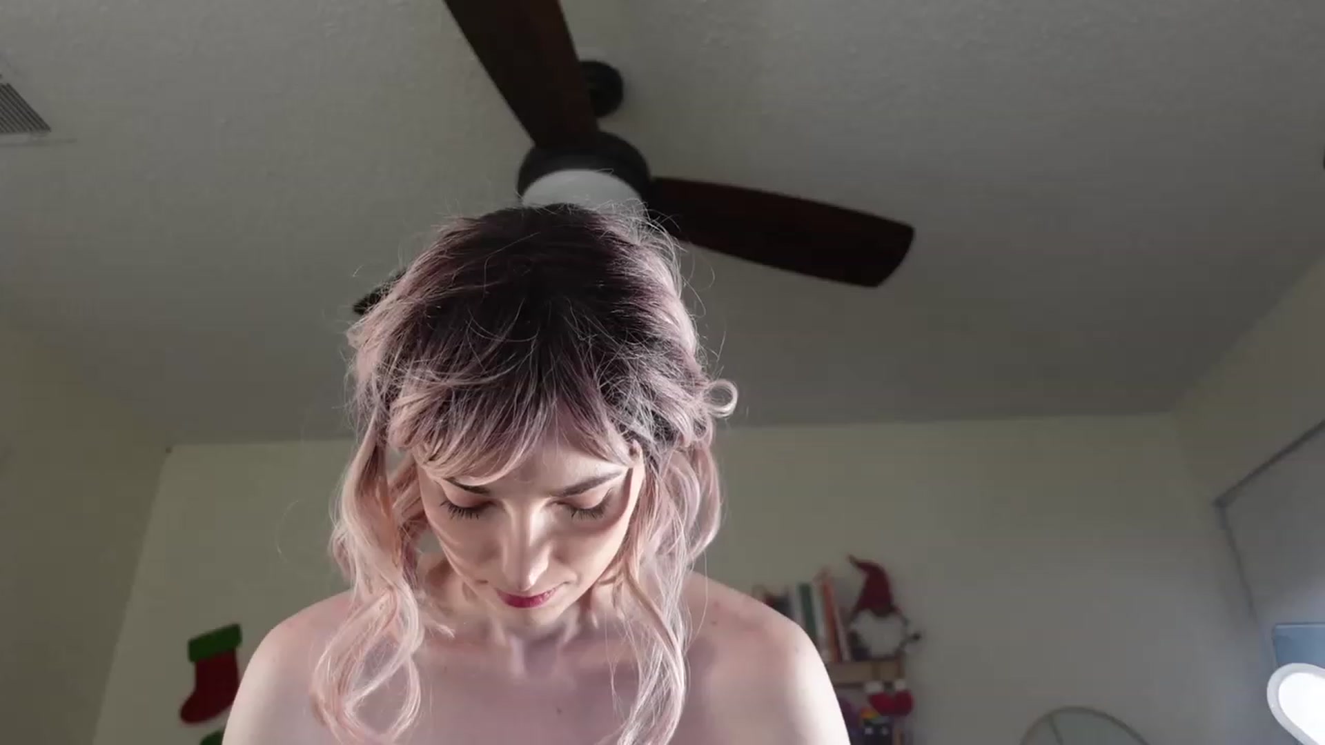 Gallery image thumbnail from Lil_blueberry's myfreecams stream on, 12/11/2023, 24:47 image 14 of 20