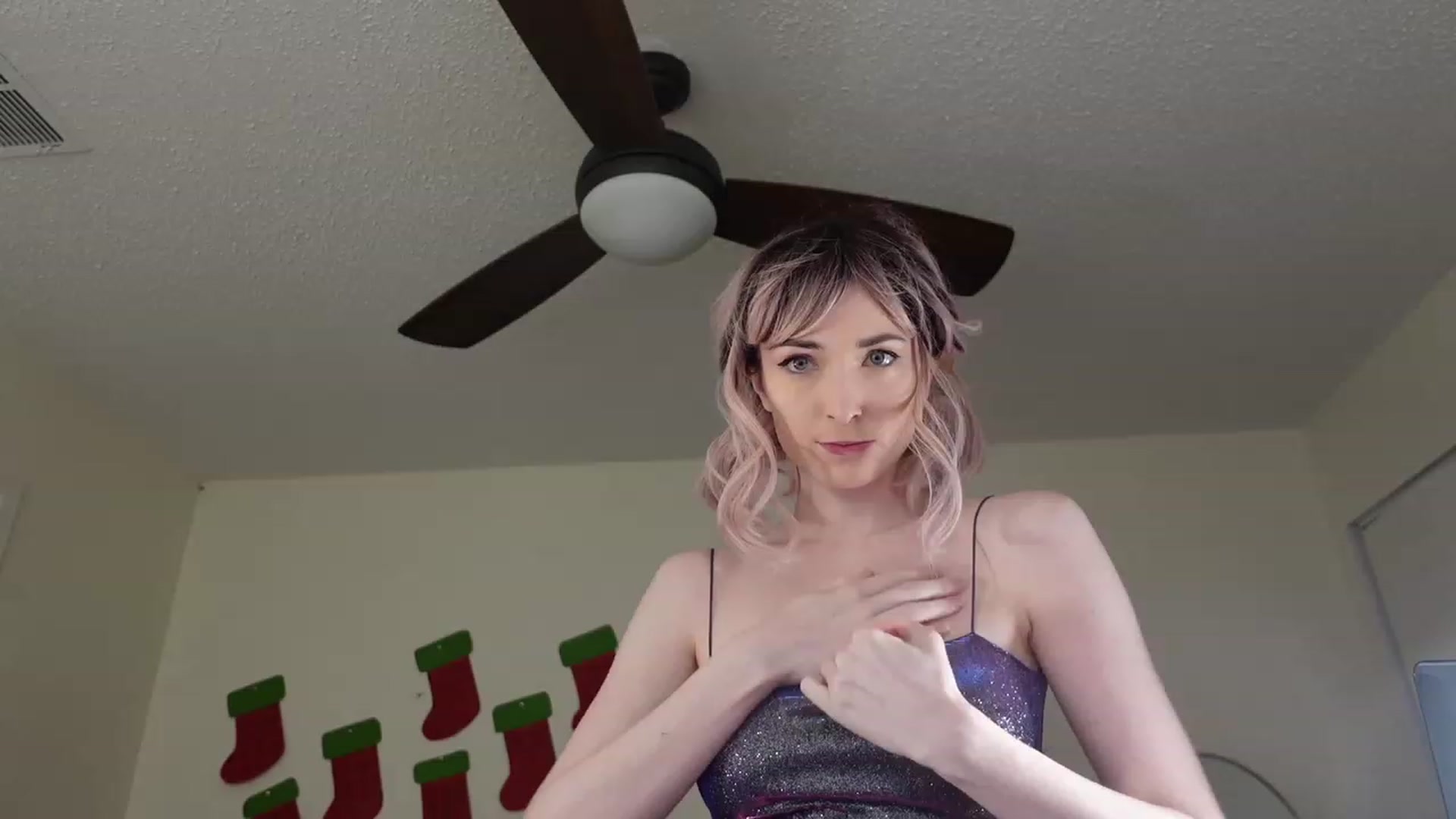 Gallery image thumbnail from Lil_blueberry's myfreecams stream on, 12/11/2023, 24:47 image 4 of 20