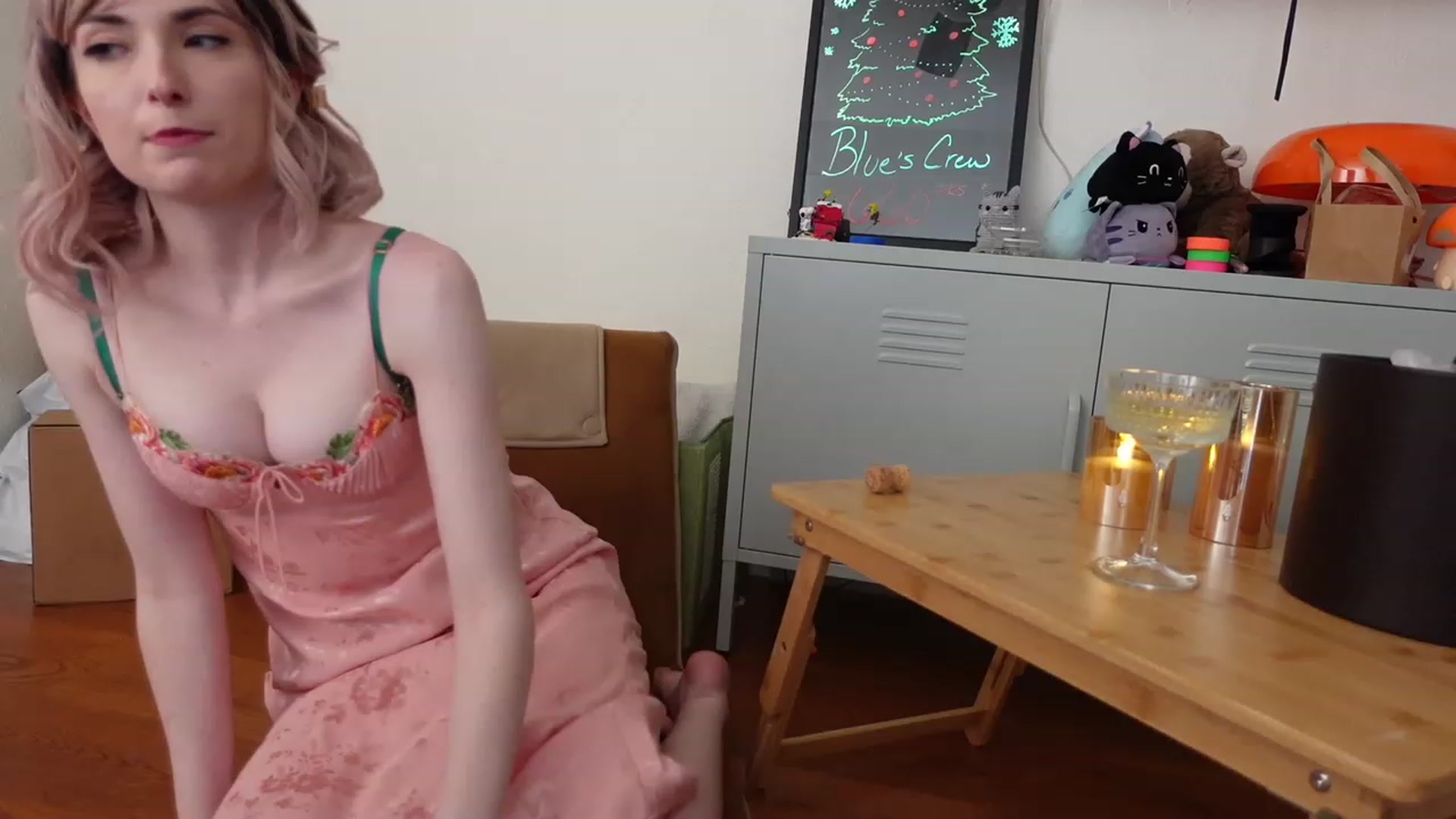 Gallery image thumbnail from Lil_blueberry's myfreecams stream on, 12/11/2023, 02:35 image 9 of 20