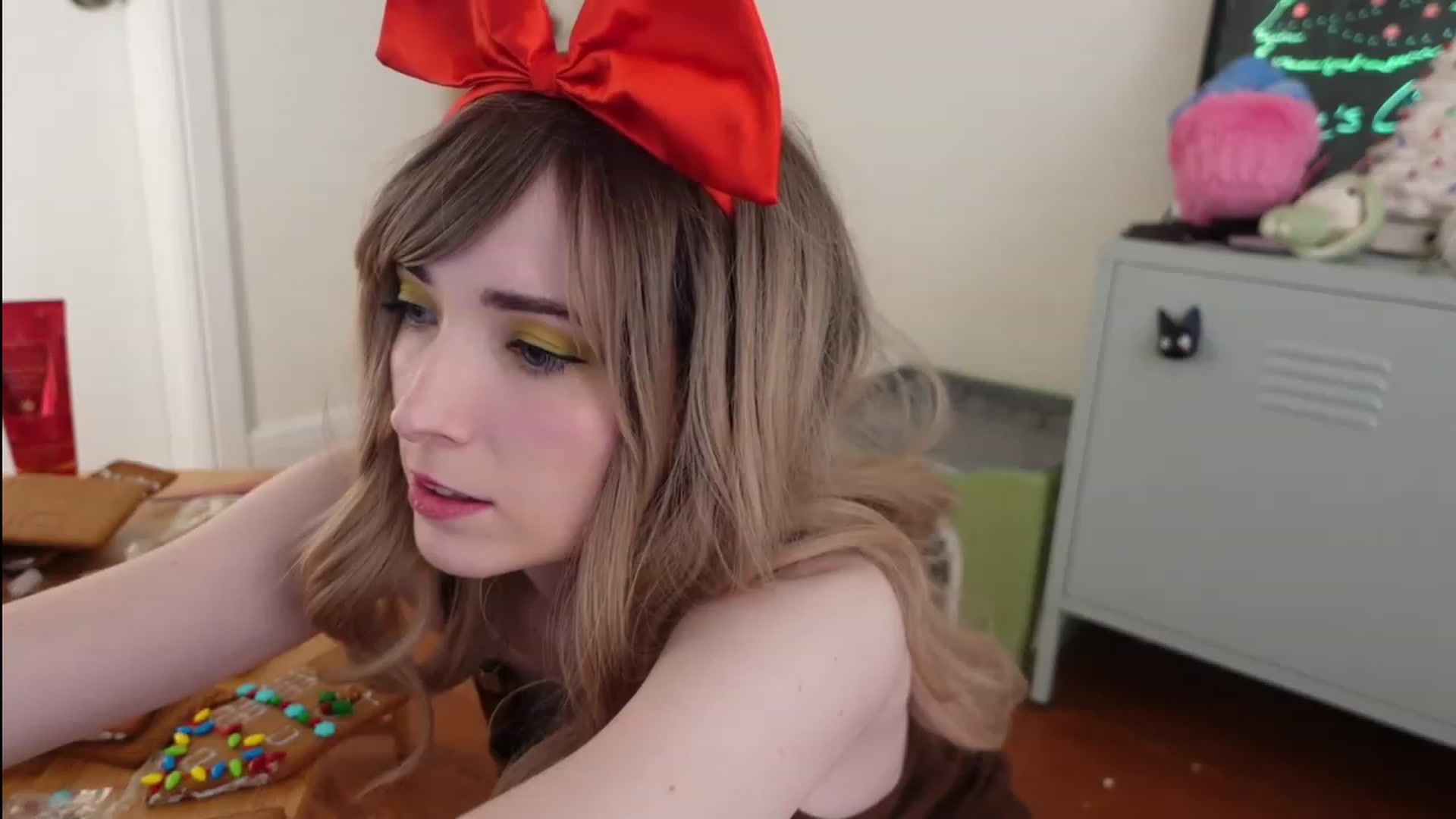 Gallery image thumbnail from Lil_blueberry's myfreecams stream on, 12/28/2023, 06:00 image 11 of 20