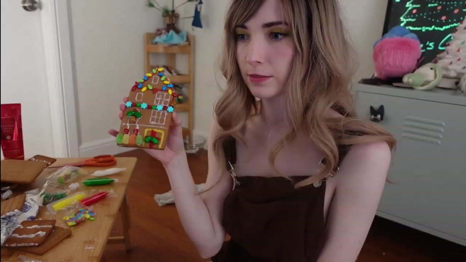 Gallery image thumbnail from Lil_blueberry's myfreecams stream on, 12/28/2023, 06:00 image 13 of 20