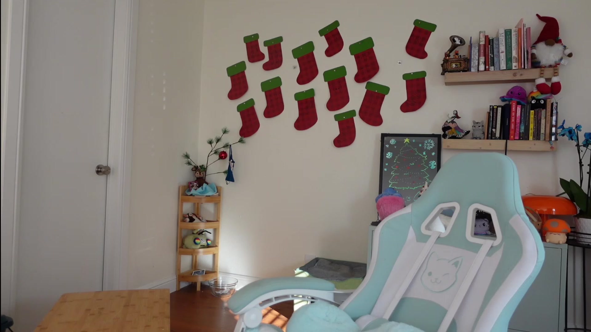 Gallery image thumbnail from Lil_blueberry's myfreecams stream on, 12/29/2023, 21:24 image 1 of 20