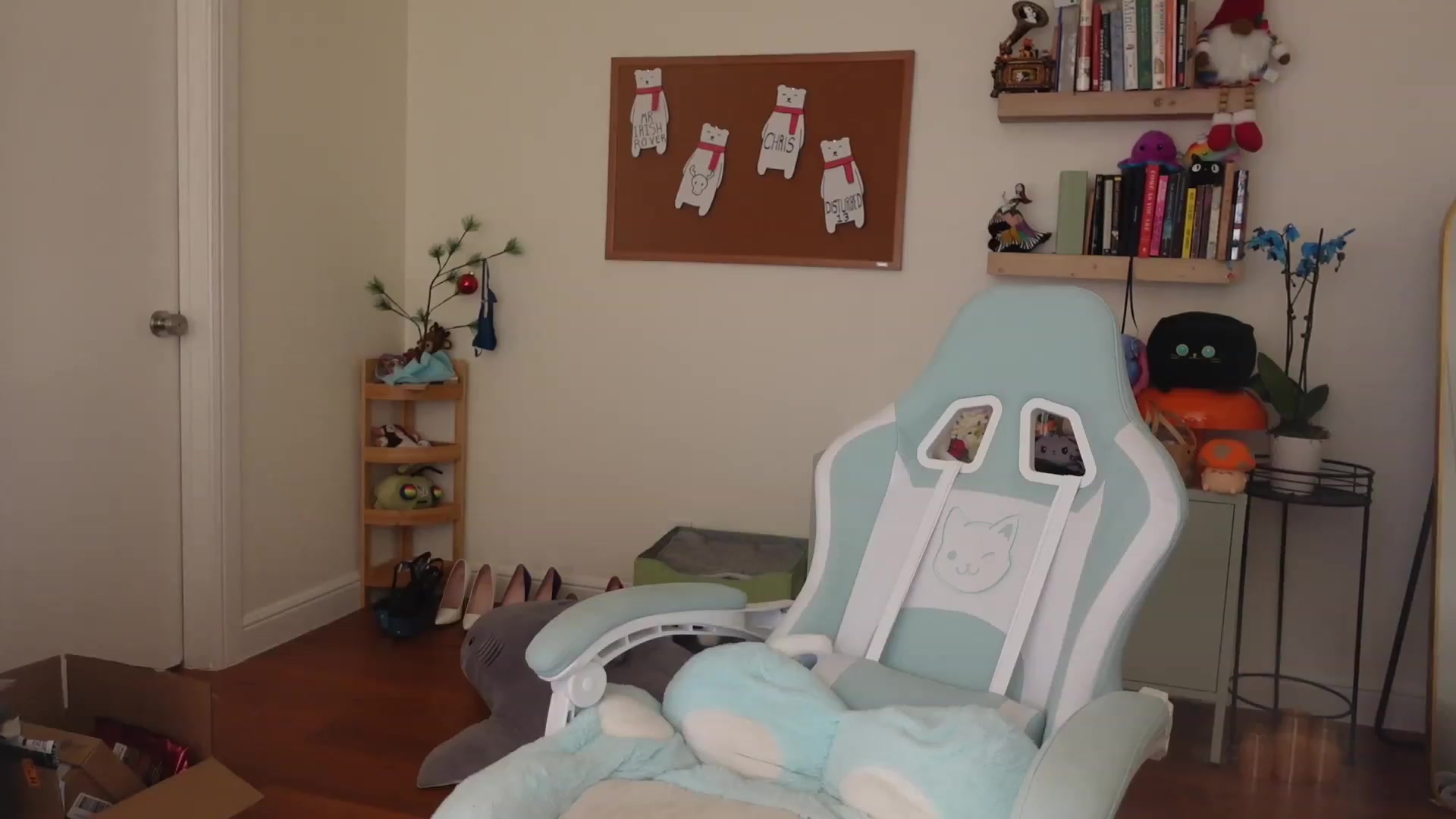 Gallery image thumbnail from Lil_blueberry's myfreecams stream on, 01/05/2024, 04:40 image 10 of 20