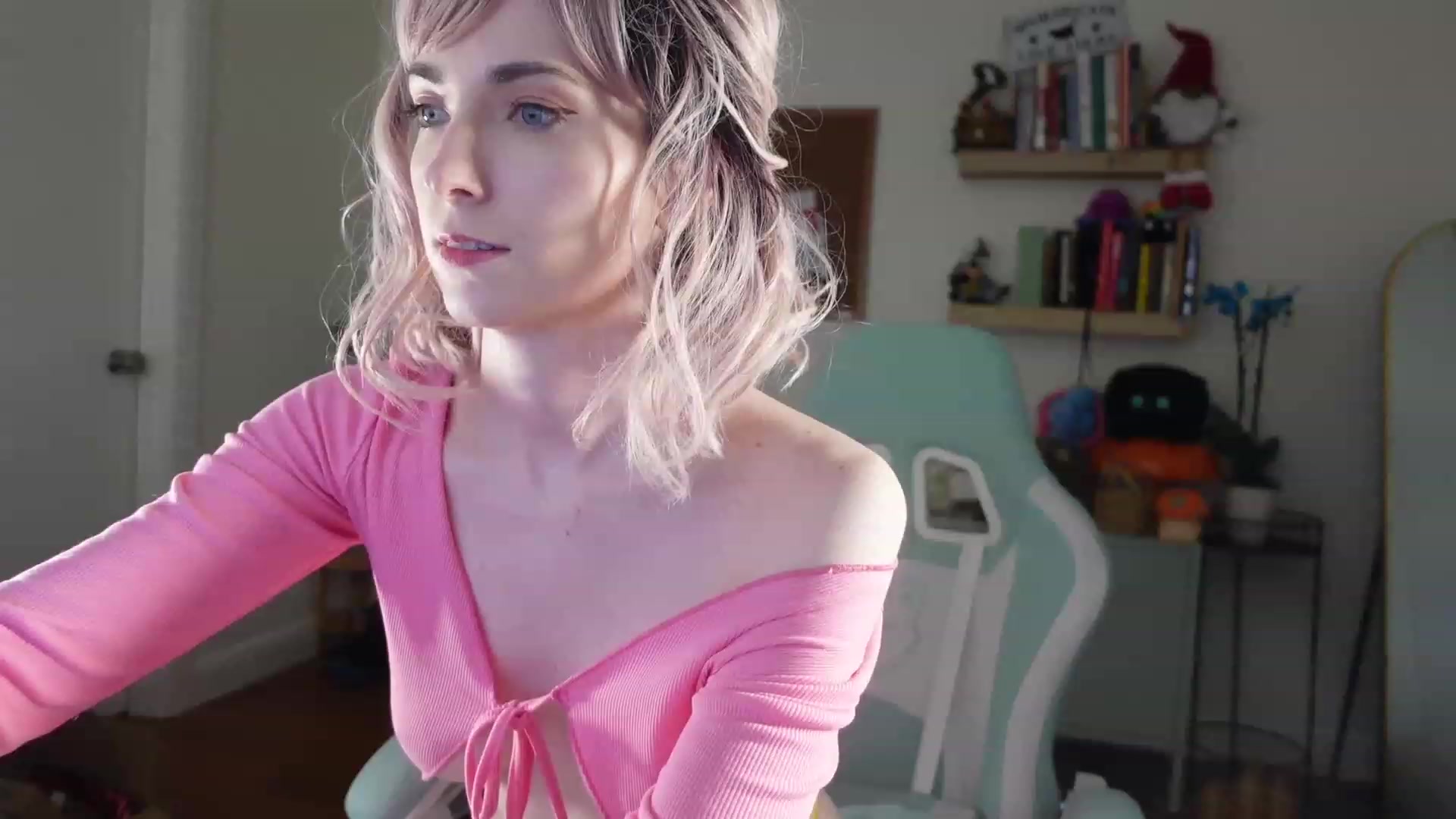 Gallery image thumbnail from Lil_blueberry's myfreecams stream on, 01/05/2024, 04:40 image 15 of 20