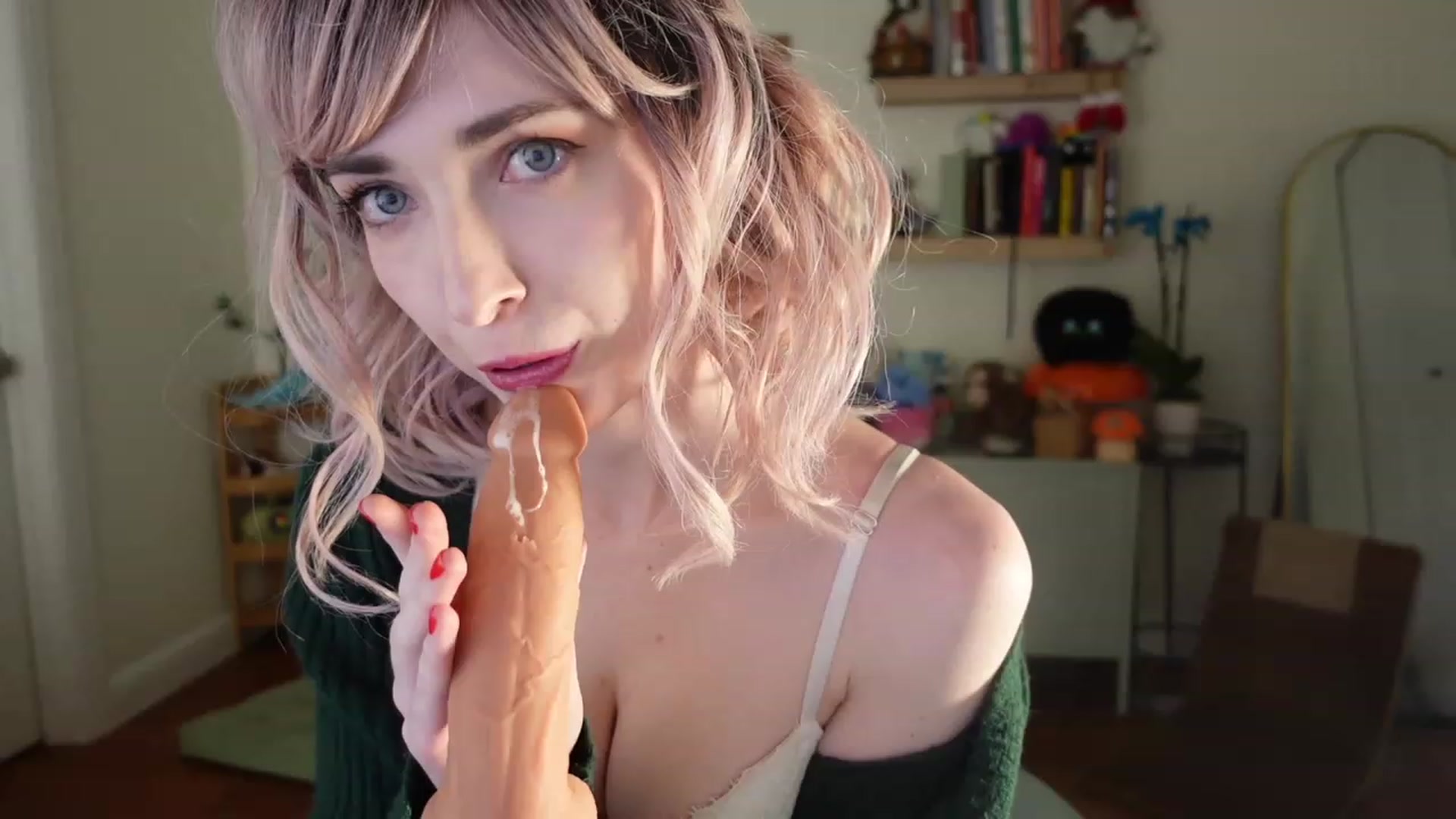 Gallery image thumbnail from Lil_blueberry's myfreecams stream on, 01/11/2024, 02:42 image 19 of 20