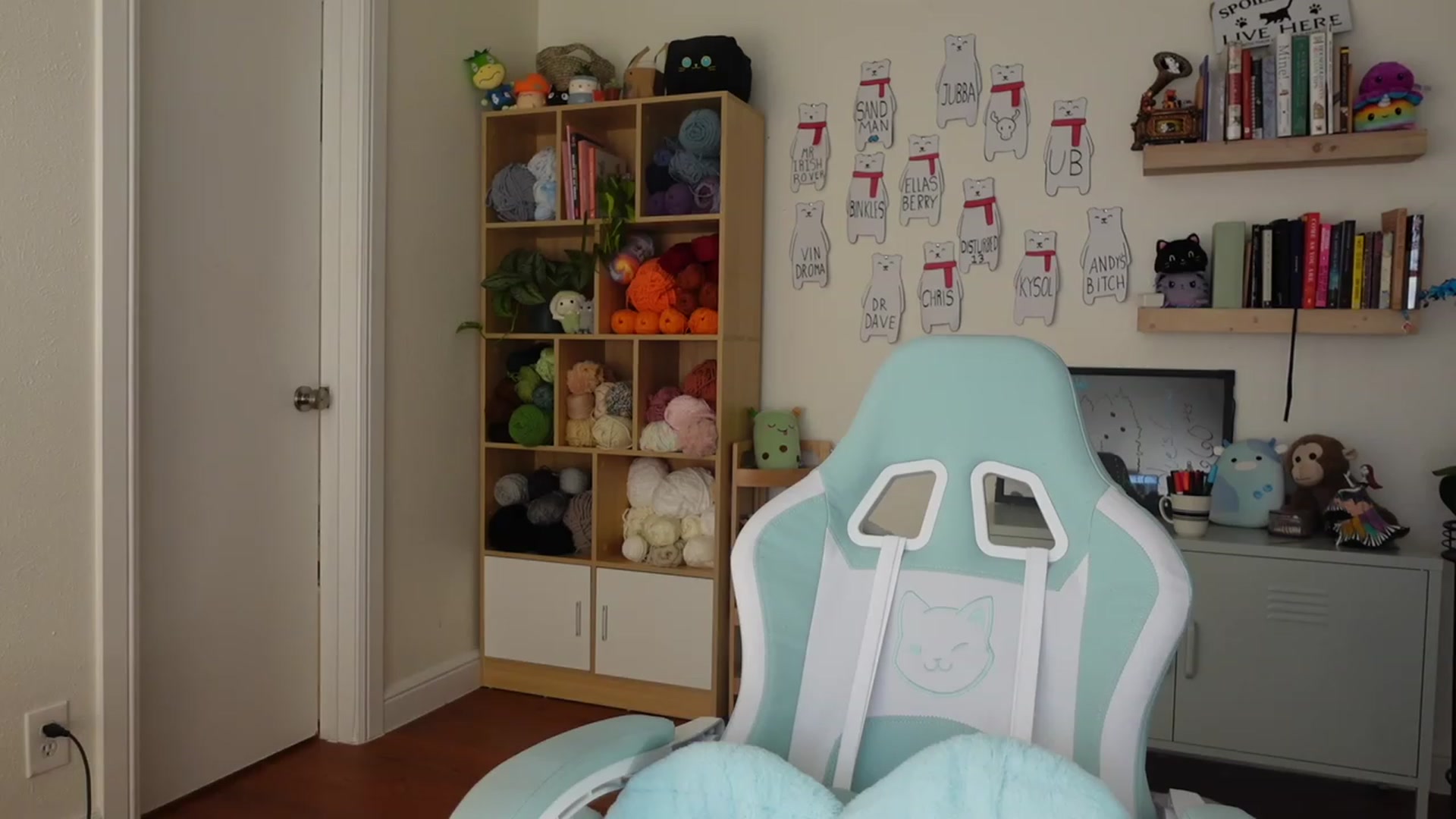 Gallery image thumbnail from Lil_blueberry's myfreecams stream on, 01/16/2024, 03:44 image 18 of 20