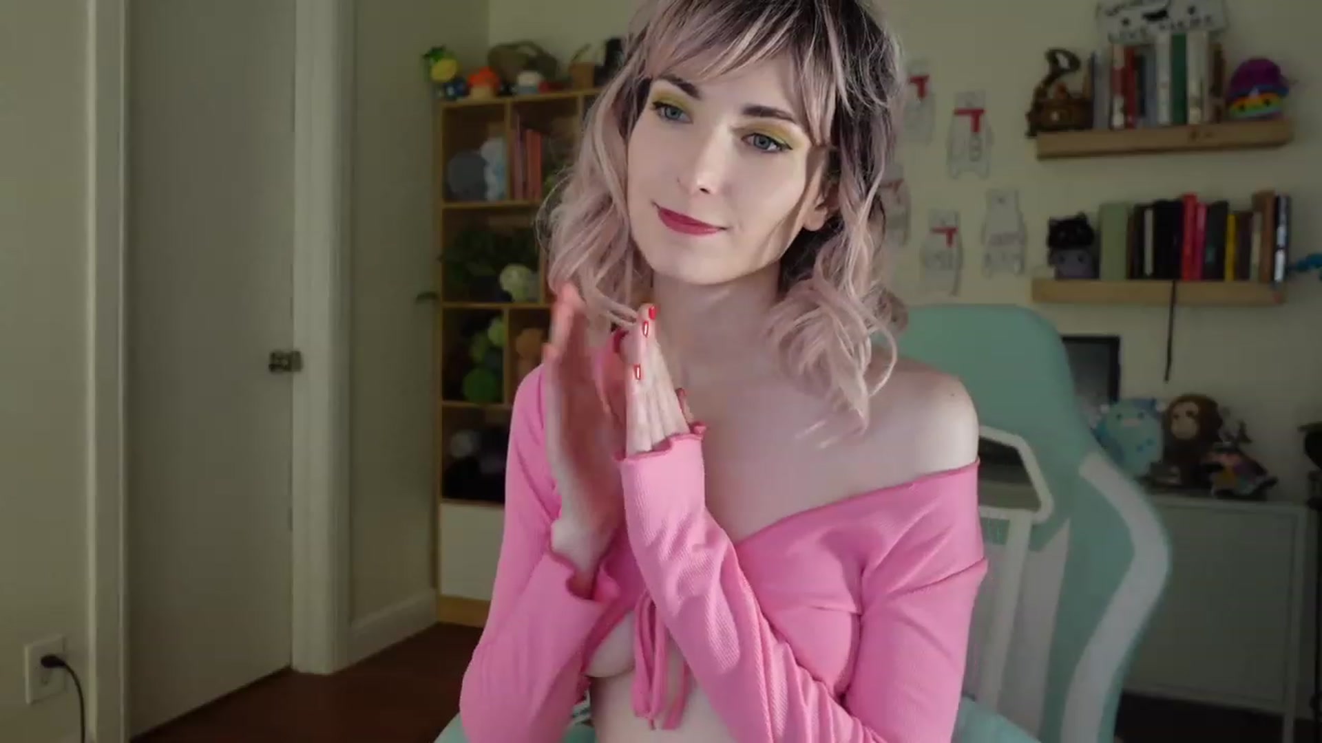 Gallery image thumbnail from Lil_blueberry's myfreecams stream on, 01/16/2024, 03:44 image 20 of 20