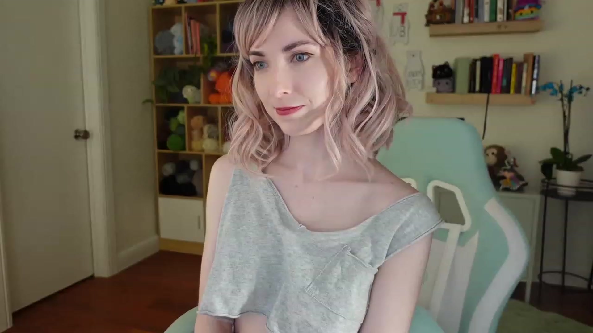 Gallery image thumbnail from Lil_blueberry's myfreecams stream on, 01/17/2024, 04:01 image 20 of 20