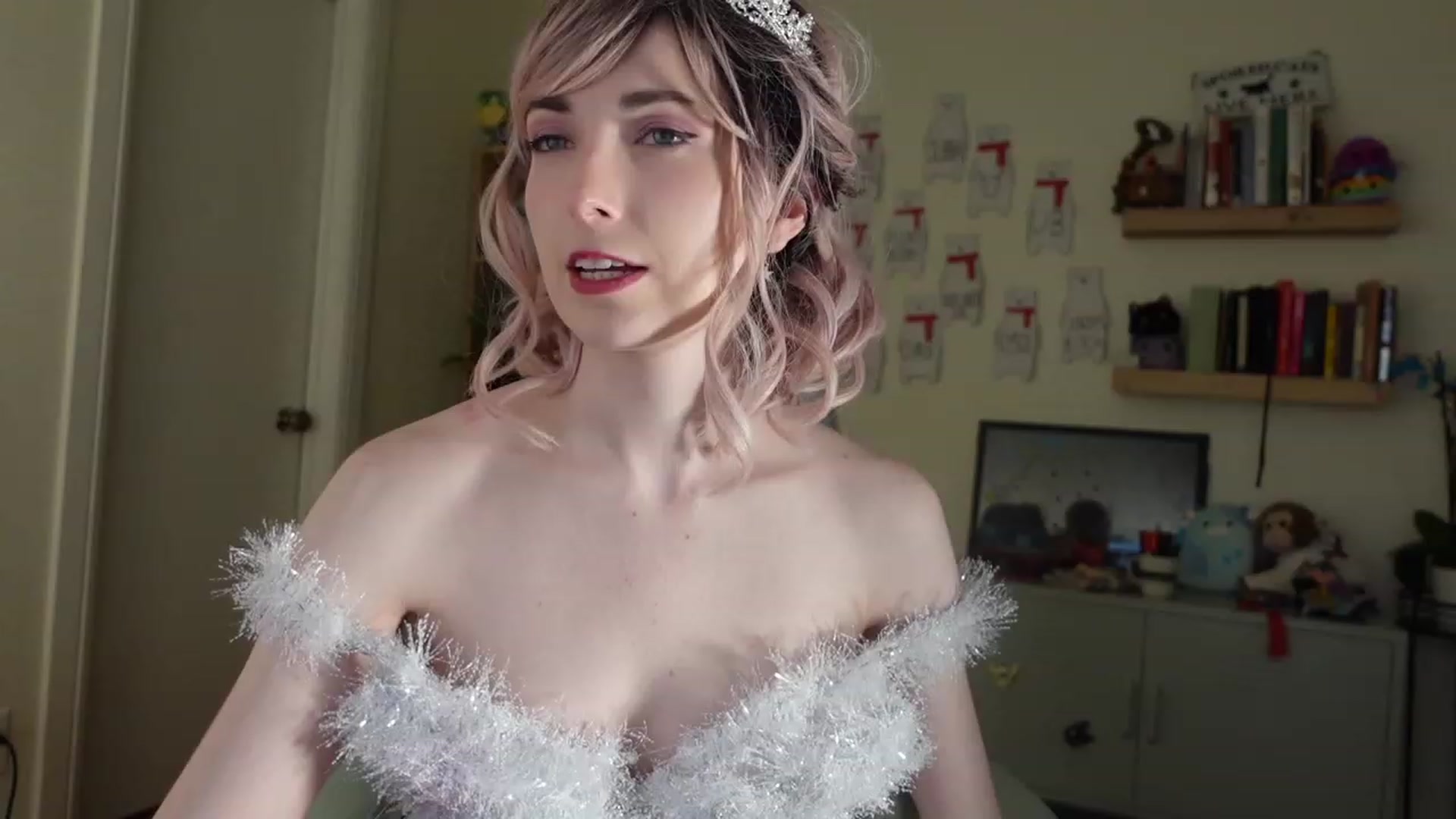 Gallery image thumbnail from Lil_blueberry's myfreecams stream on, 01/19/2024, 04:21 image 10 of 20