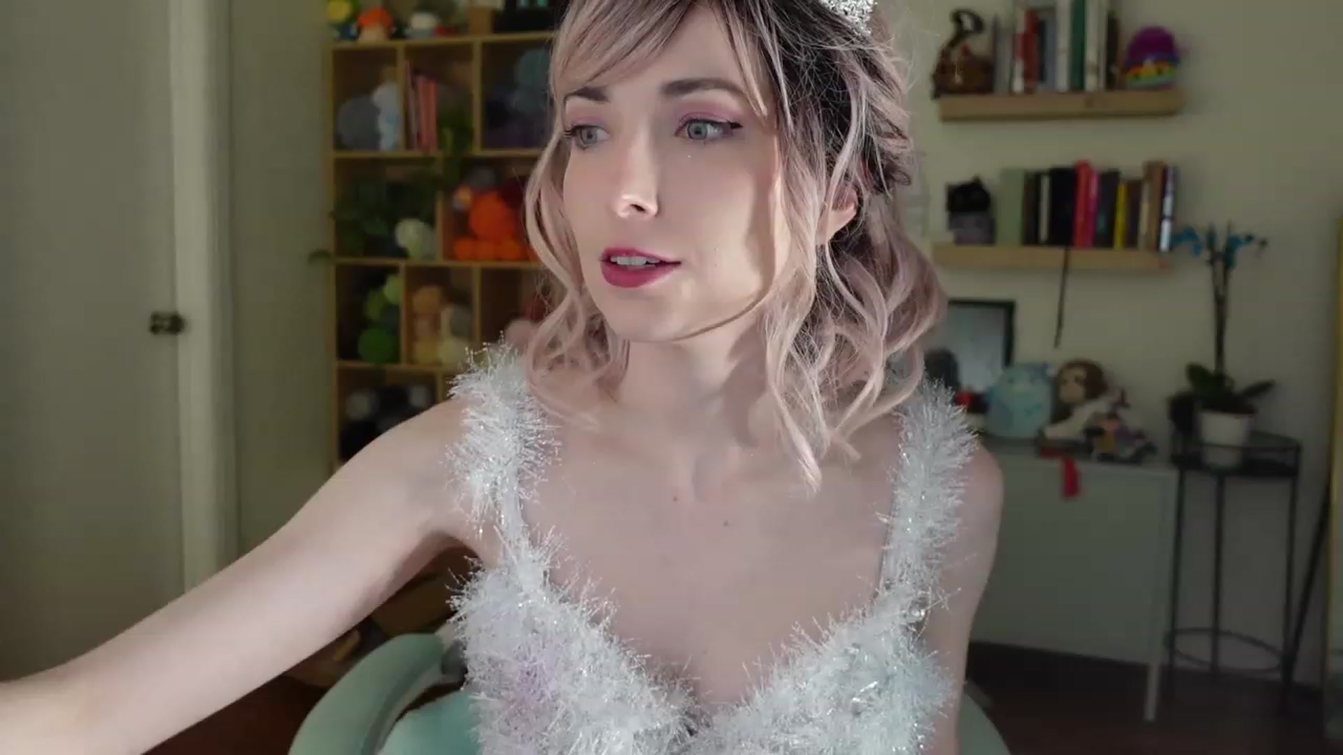 Gallery image thumbnail from Lil_blueberry's myfreecams stream on, 01/19/2024, 04:51 image 11 of 20