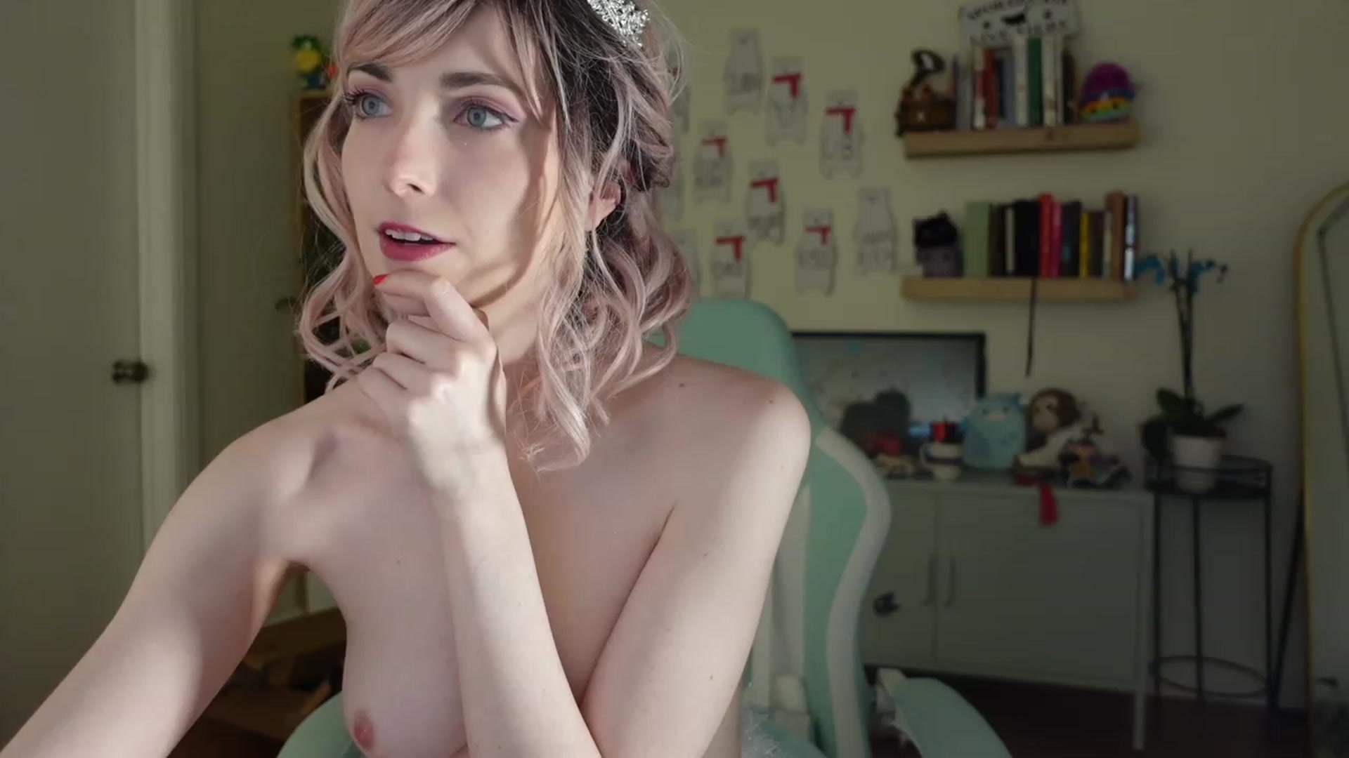 Gallery image thumbnail from Lil_blueberry's myfreecams stream on, 01/19/2024, 04:51 image 16 of 20
