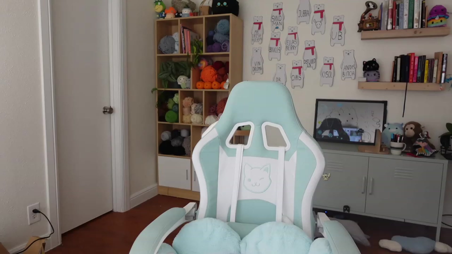 Gallery image thumbnail from Lil_blueberry's myfreecams stream on, 01/24/2024, 20:22 image 16 of 20