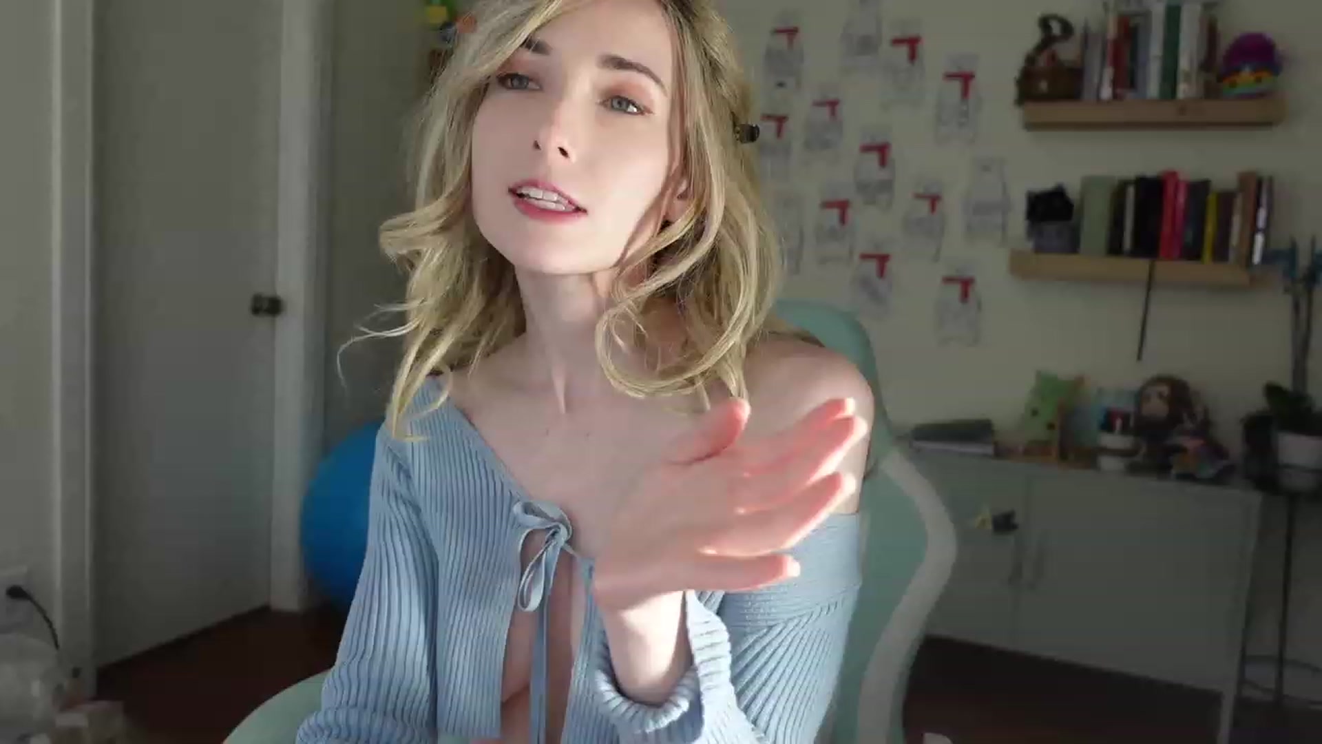 Gallery image thumbnail from Lil_blueberry's myfreecams stream on, 01/28/2024, 03:59 image 14 of 20