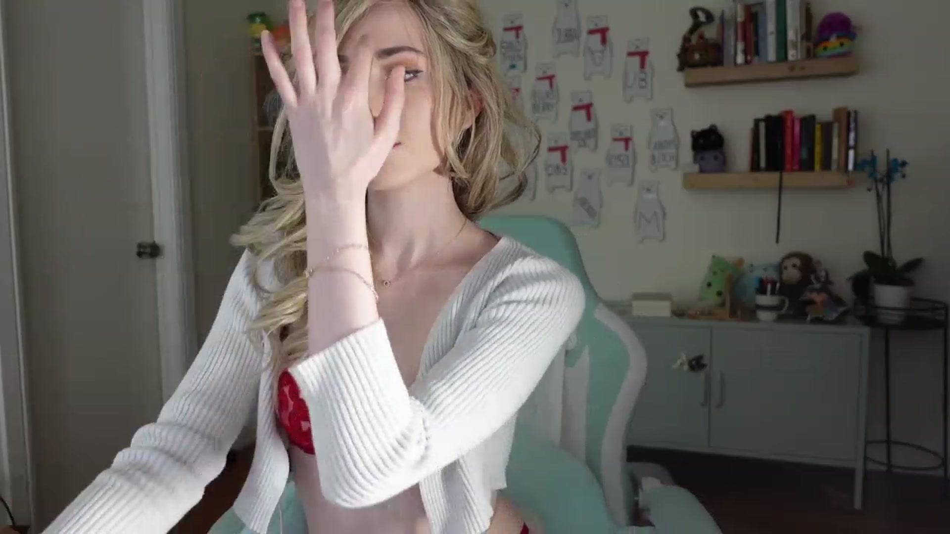 Gallery image thumbnail from Lil_blueberry's myfreecams stream on, 01/30/2024, 01:53 image 18 of 20
