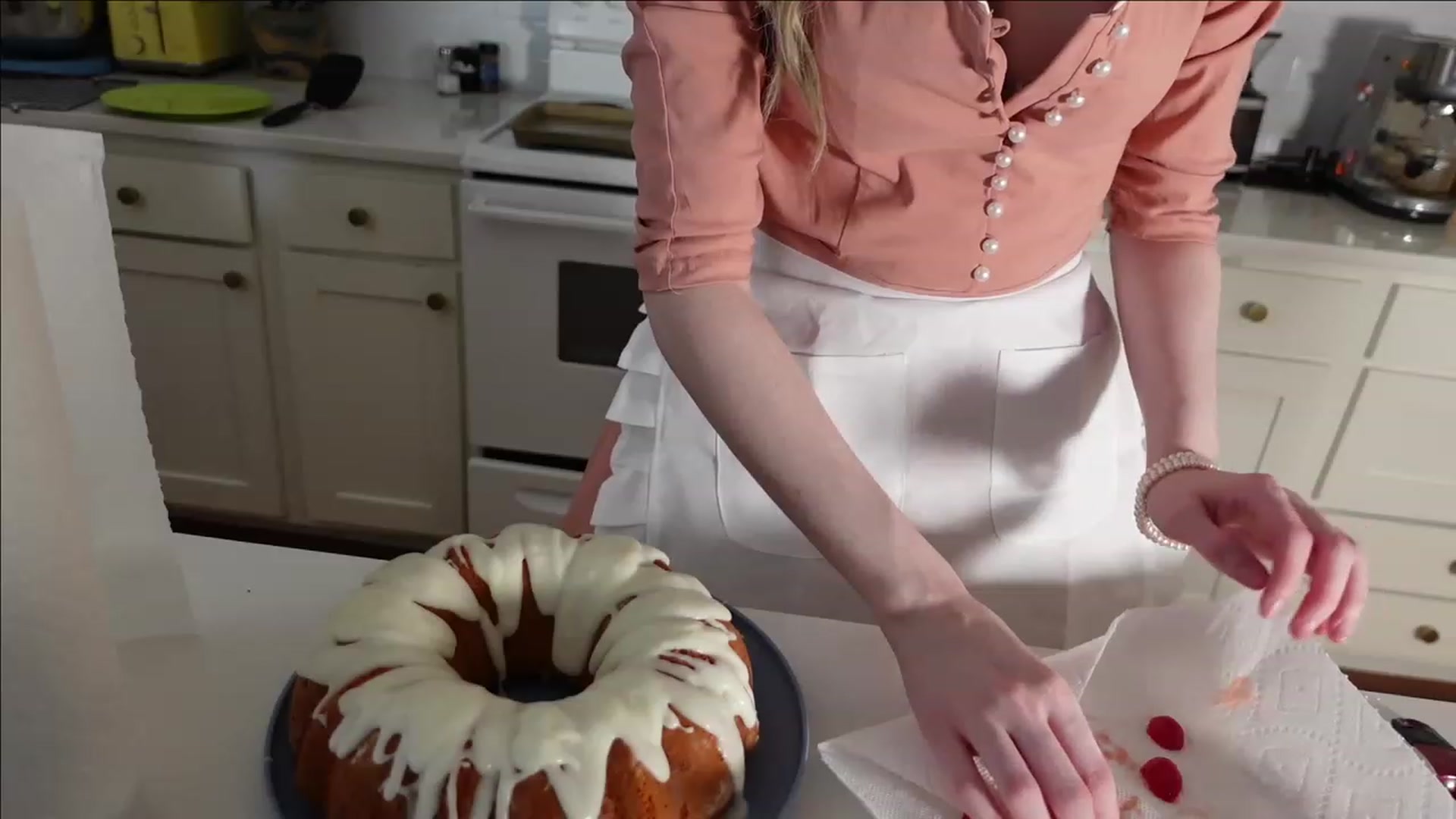 Gallery image thumbnail from Lil_blueberry's myfreecams stream on, 02/21/2024, 04:18 image 17 of 20