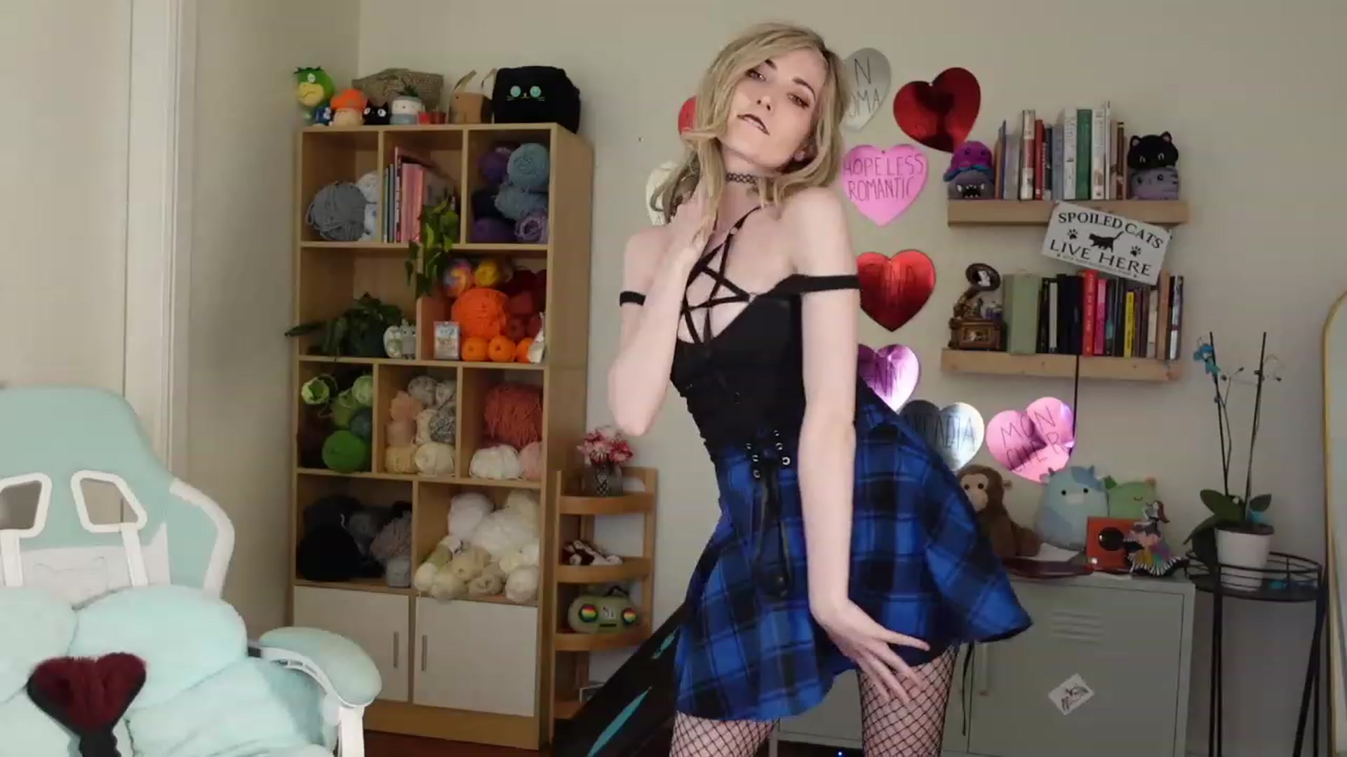 Gallery image thumbnail from Lil_blueberry's myfreecams stream on, 02/29/2024, 04:42 image 7 of 20