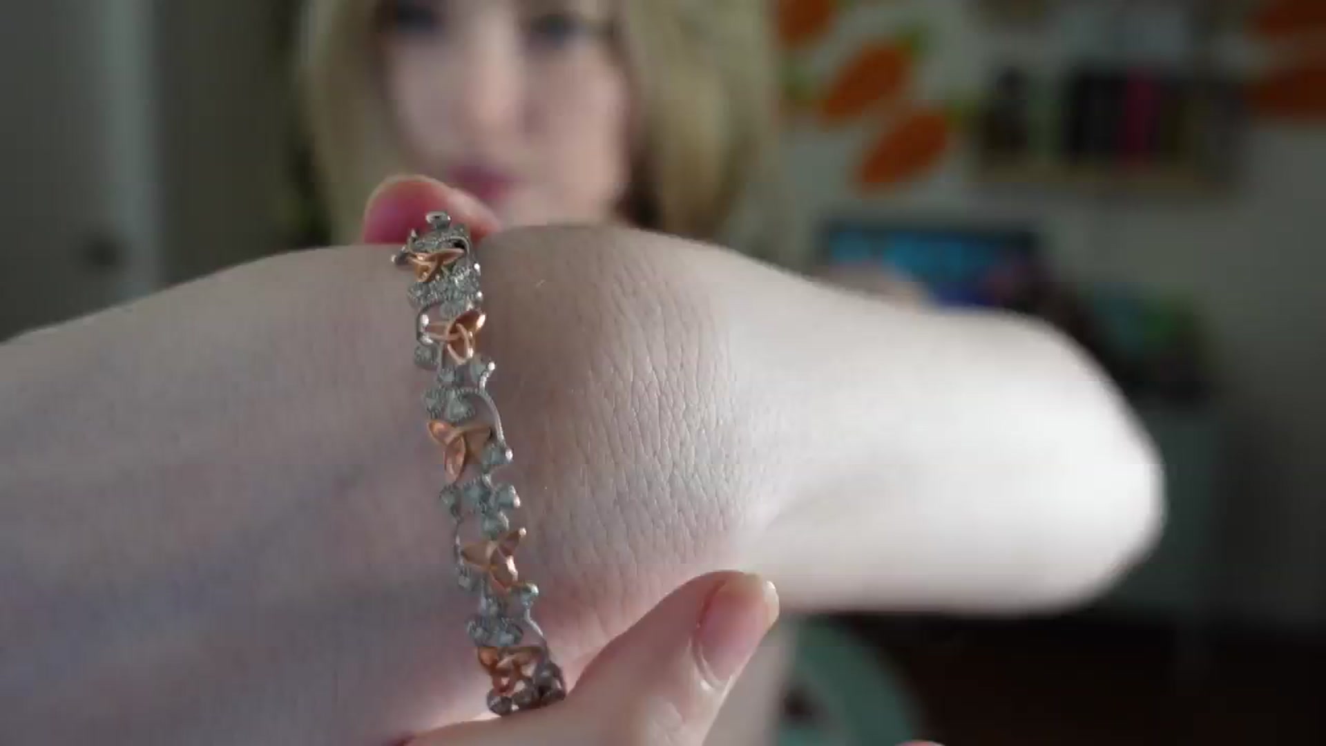 Gallery image thumbnail from Lil_blueberry's myfreecams stream on, 03/18/2024, 03:27 image 1 of 20