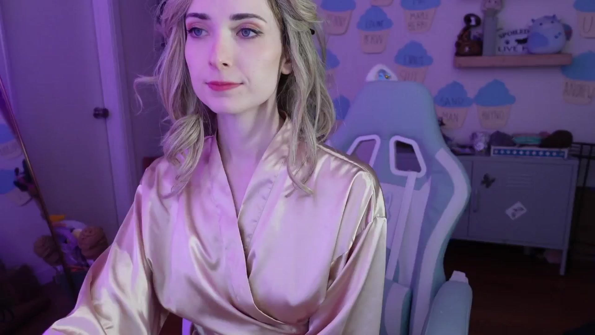 Gallery image thumbnail from Lil_blueberry's myfreecams stream on, 05/31/2024, 03:29 image 20 of 20
