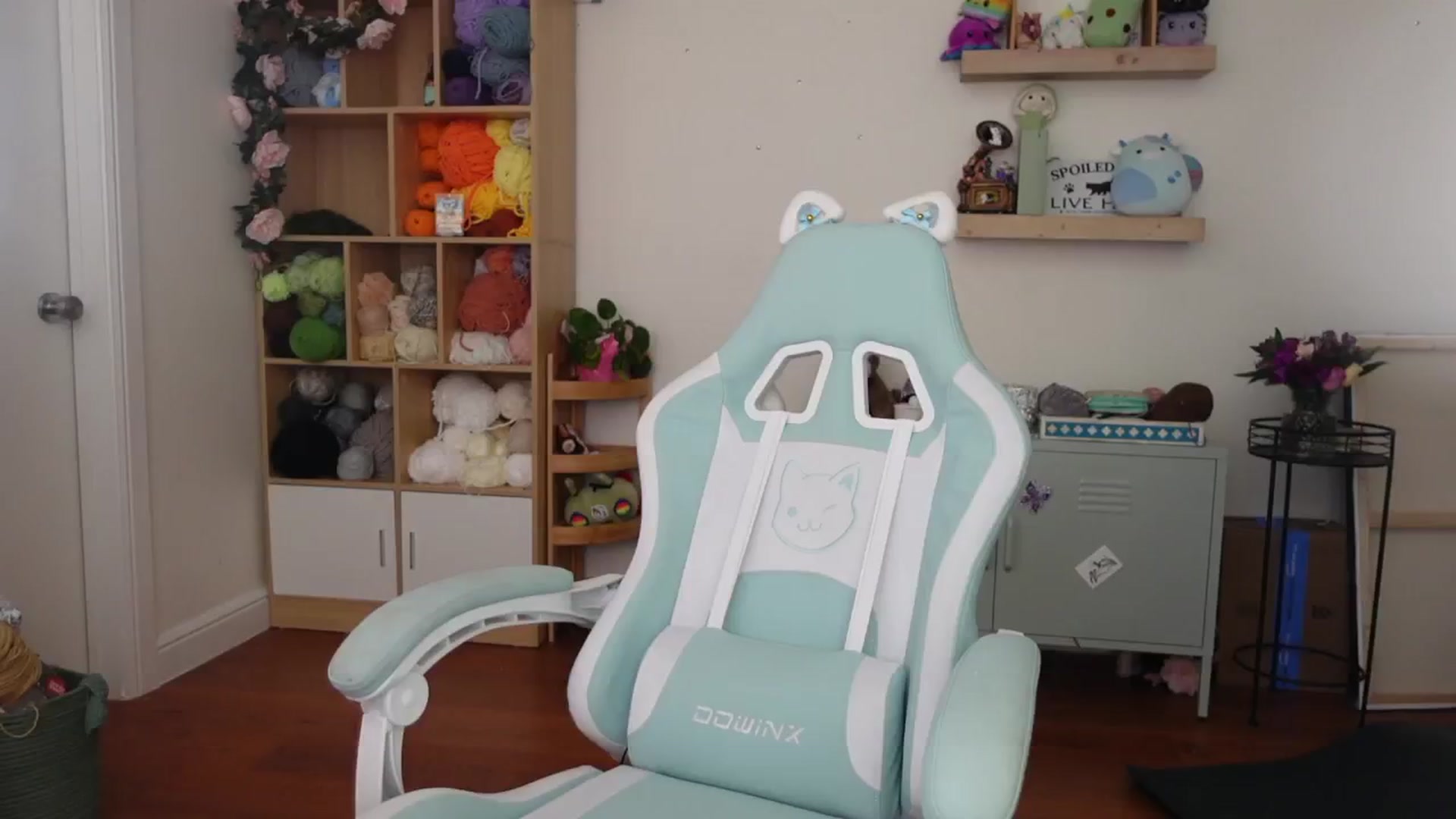 Gallery image thumbnail from Lil_blueberry's myfreecams stream on, 06/05/2024, 03:07 image 17 of 20