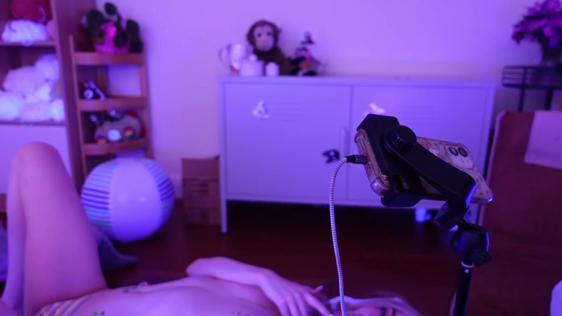 Gallery image thumbnail from Lil_blueberry's myfreecams stream on, 06/10/2024, 02:42 image 11 of 20