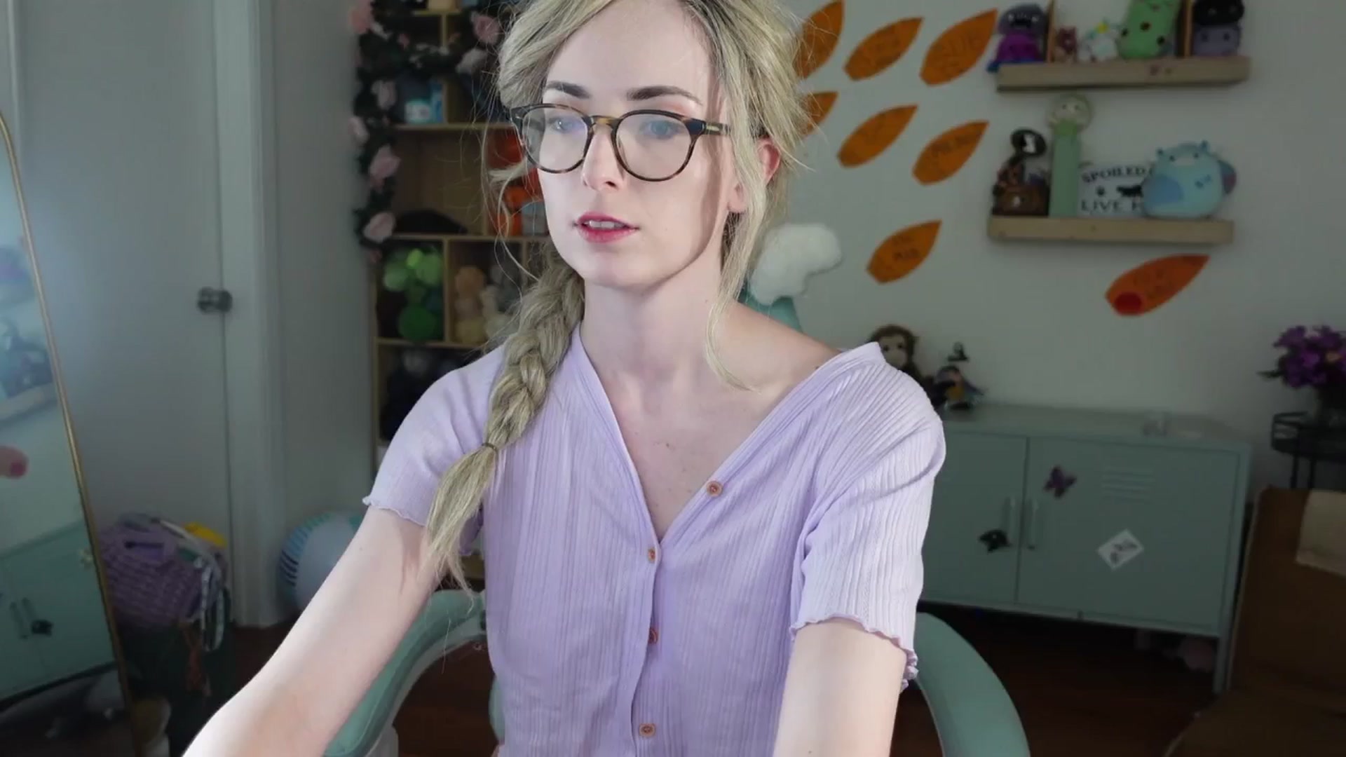 Gallery image thumbnail from Lil_blueberry's myfreecams stream on, 06/15/2024, 20:42 image 11 of 20