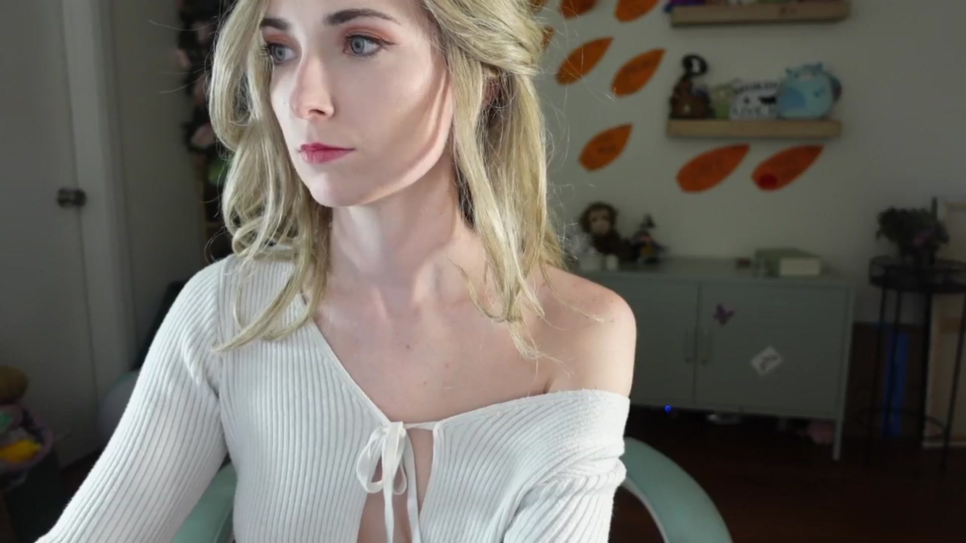 Gallery image thumbnail from Lil_blueberry's myfreecams stream on, 06/26/2024, 03:24 image 13 of 20