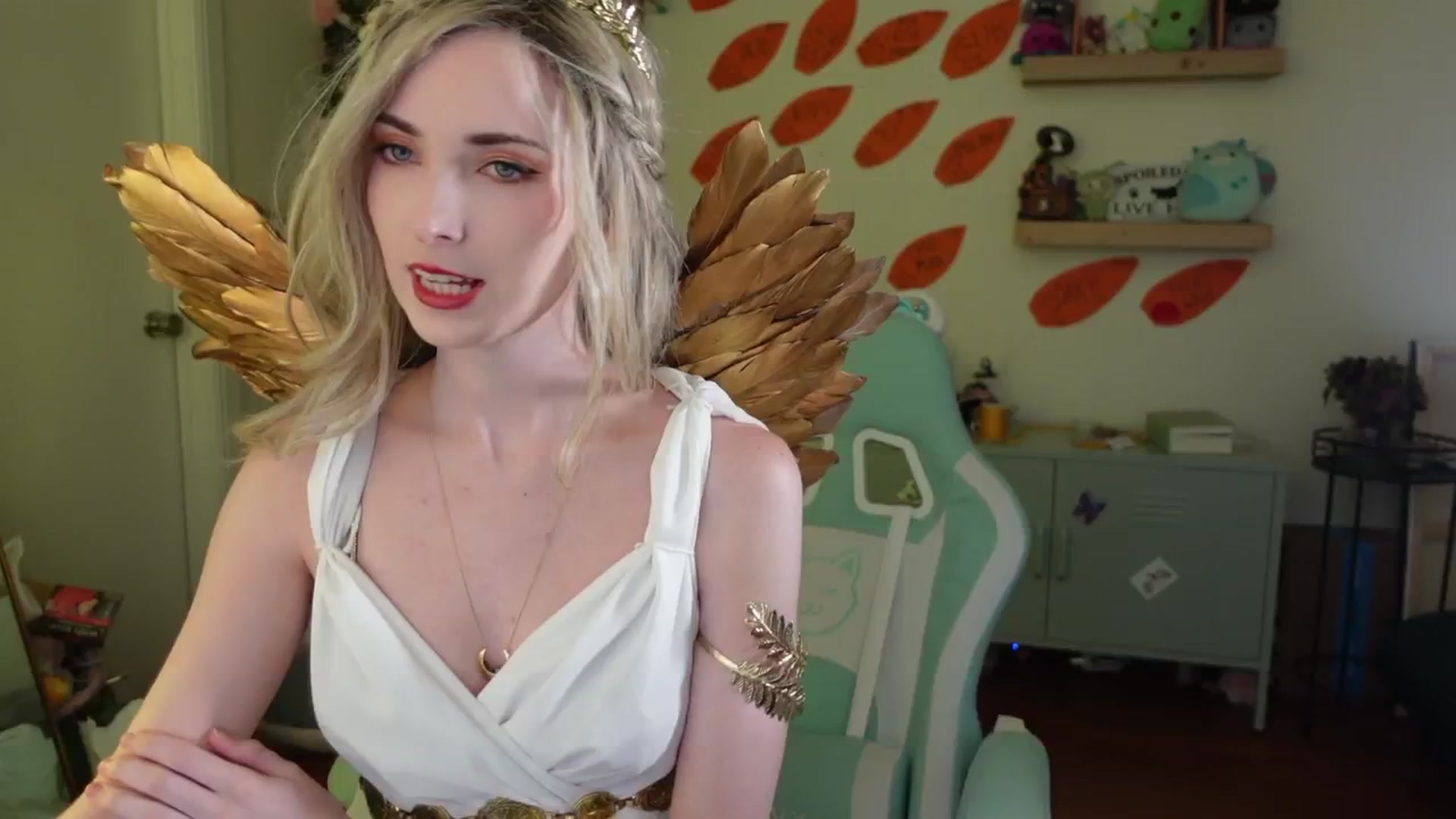 Gallery image thumbnail from Lil_blueberry's myfreecams stream on, 06/28/2024, 02:43 image 1 of 20