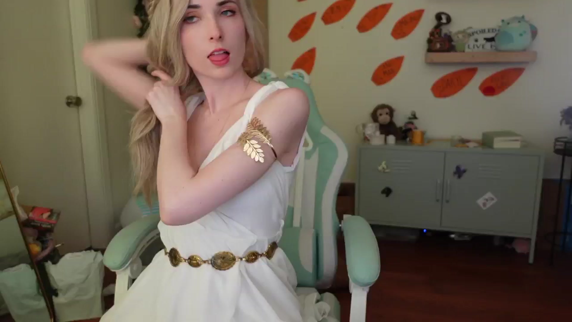 Gallery image thumbnail from Lil_blueberry's myfreecams stream on, 06/28/2024, 02:43 image 13 of 20