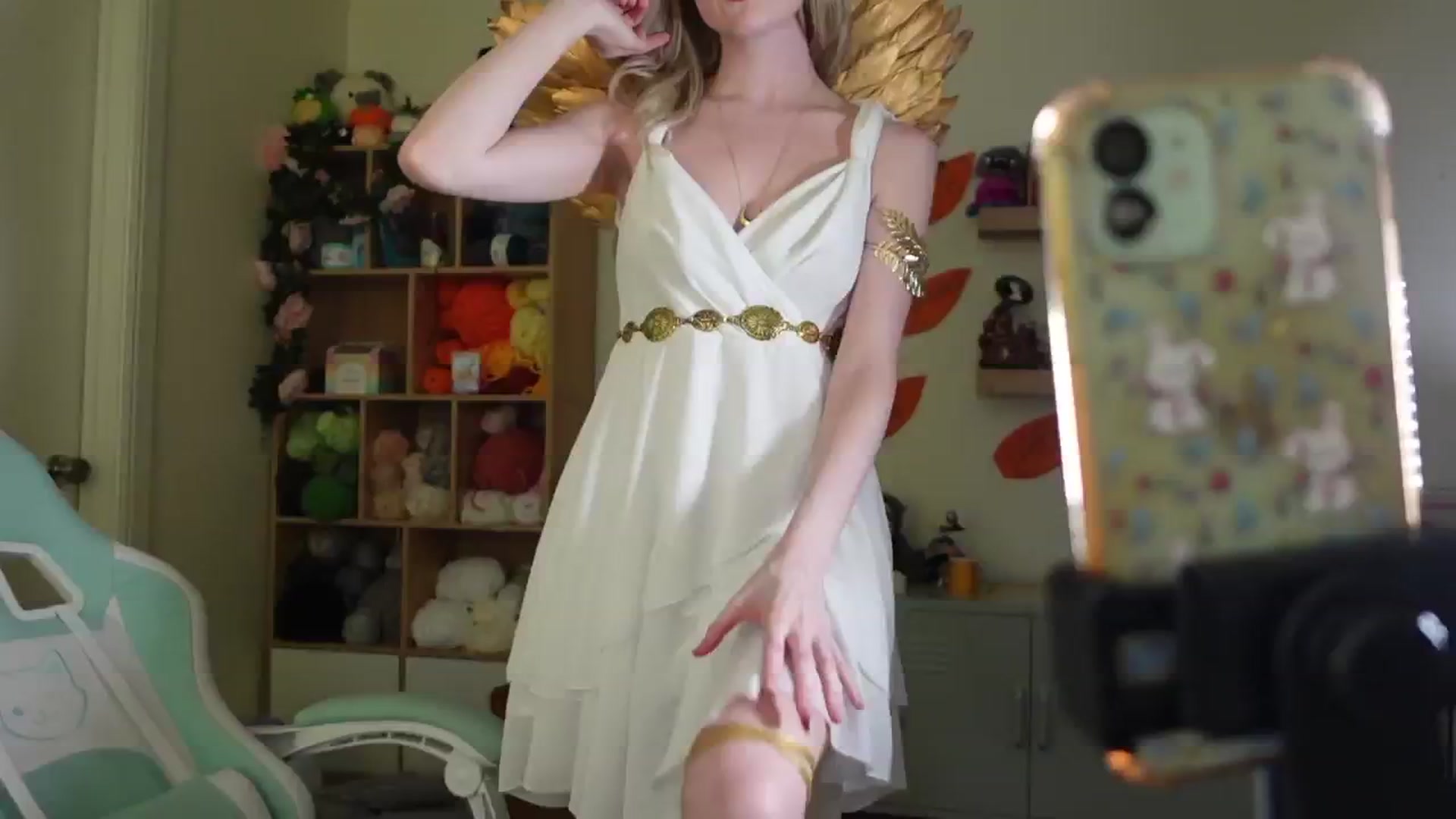 Gallery image thumbnail from Lil_blueberry's myfreecams stream on, 06/28/2024, 02:43 image 8 of 20