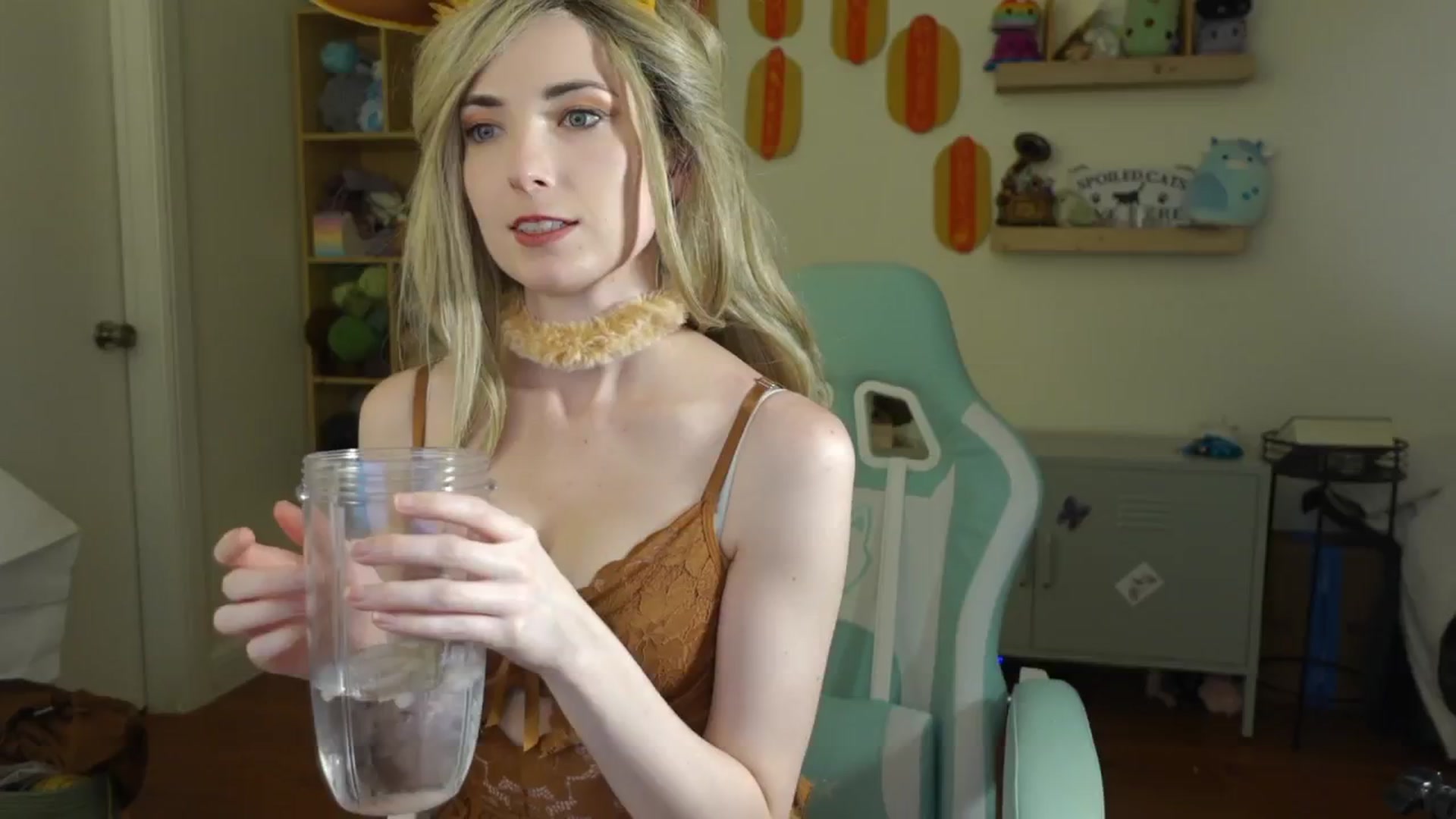Gallery image thumbnail from Lil_blueberry's myfreecams stream on, 07/24/2024, 02:45 image 10 of 20