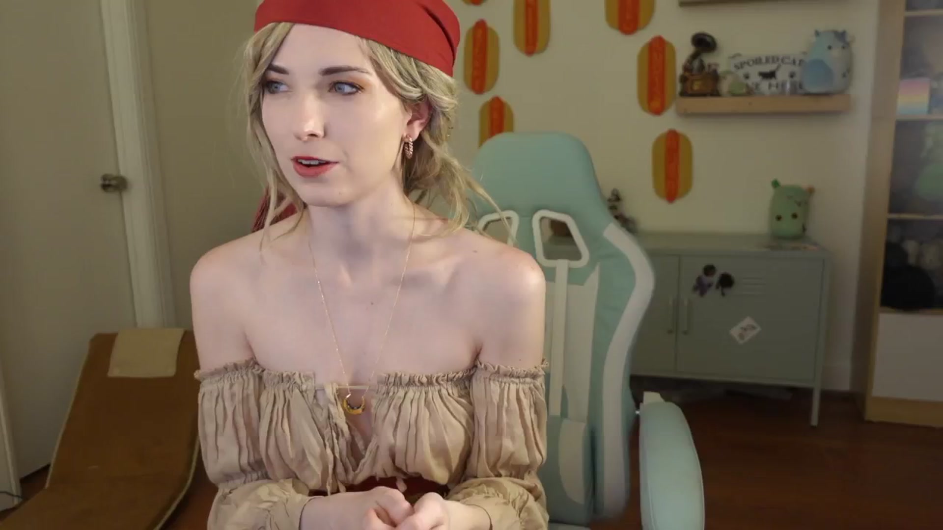 Gallery image thumbnail from Lil_blueberry's myfreecams stream on, 07/31/2024, 03:34 image 14 of 20