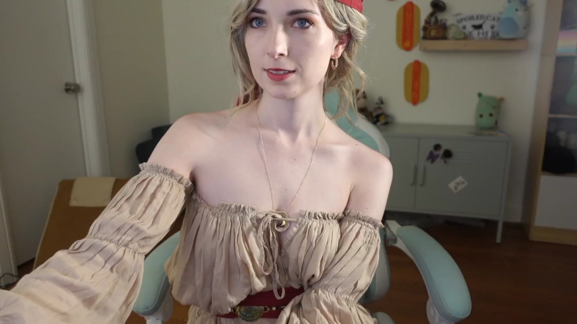 Gallery image thumbnail from Lil_blueberry's myfreecams stream on, 07/31/2024, 03:34 image 16 of 20
