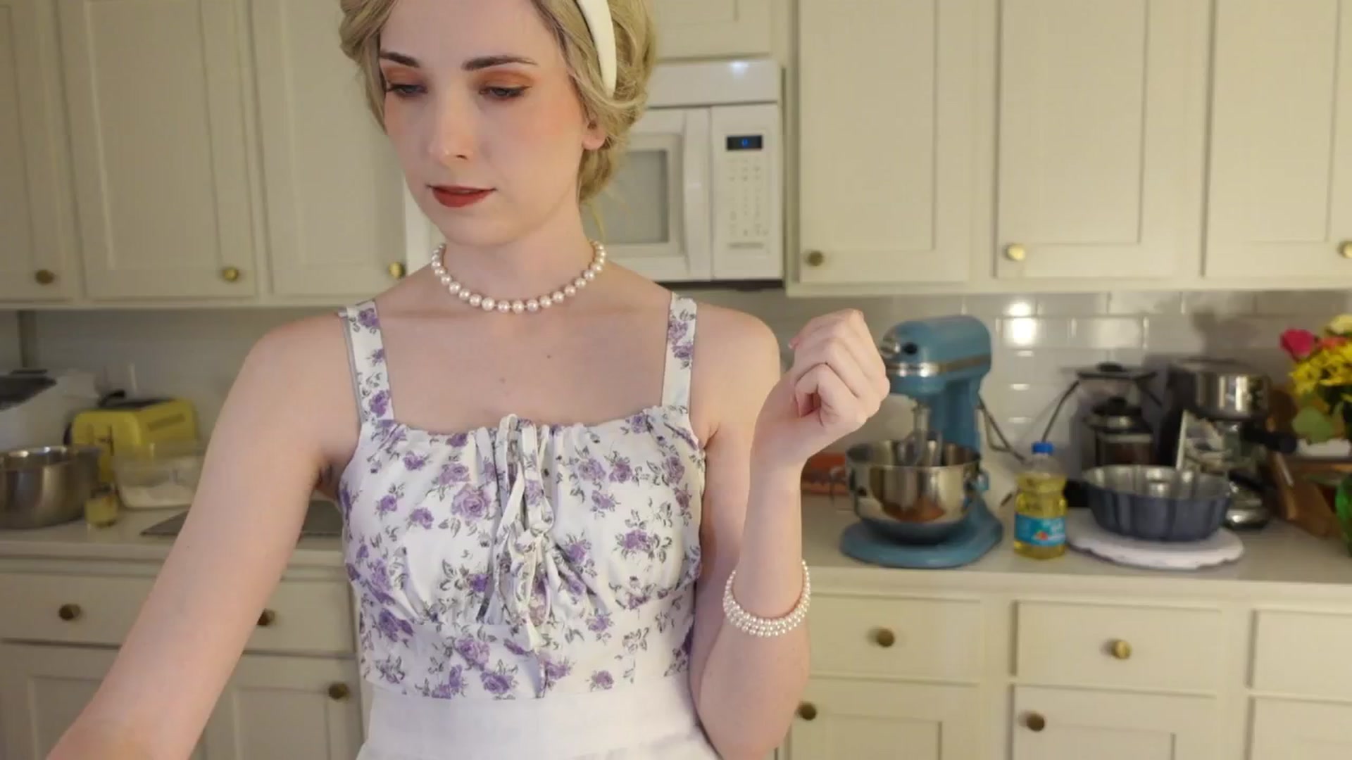 Gallery image thumbnail from Lil_blueberry's myfreecams stream on, 08/05/2024, 04:12 image 1 of 20