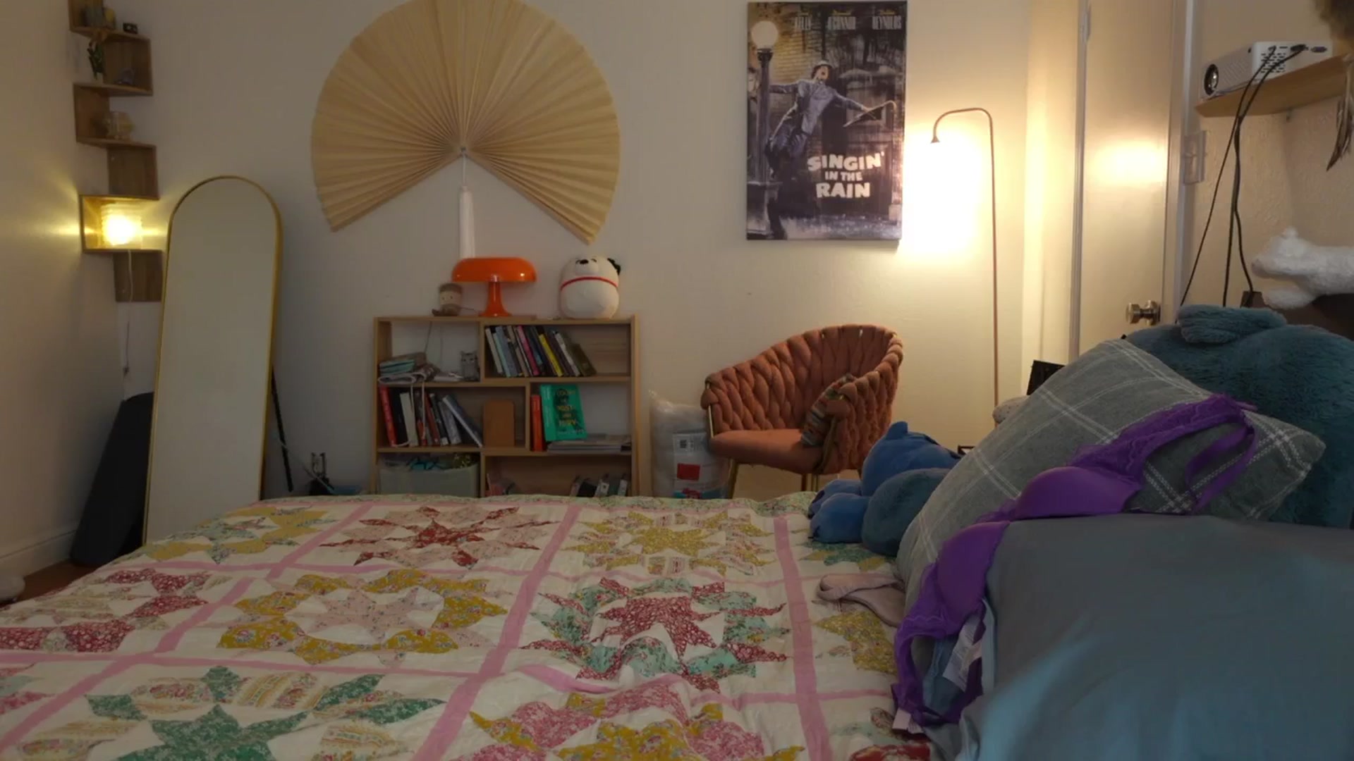 Gallery image thumbnail from Lil_blueberry's myfreecams stream on, 08/26/2024, 01:32 image 9 of 20