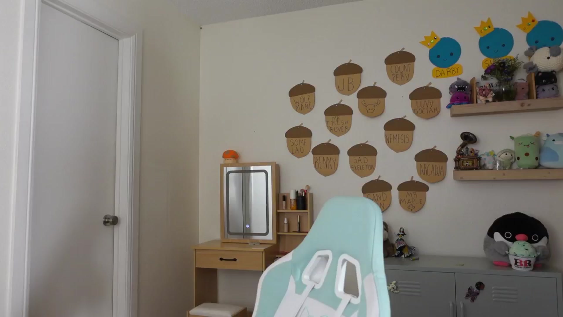 Gallery image thumbnail from Lil_blueberry's myfreecams stream on, 09/18/2024, 03:25 image 8 of 20