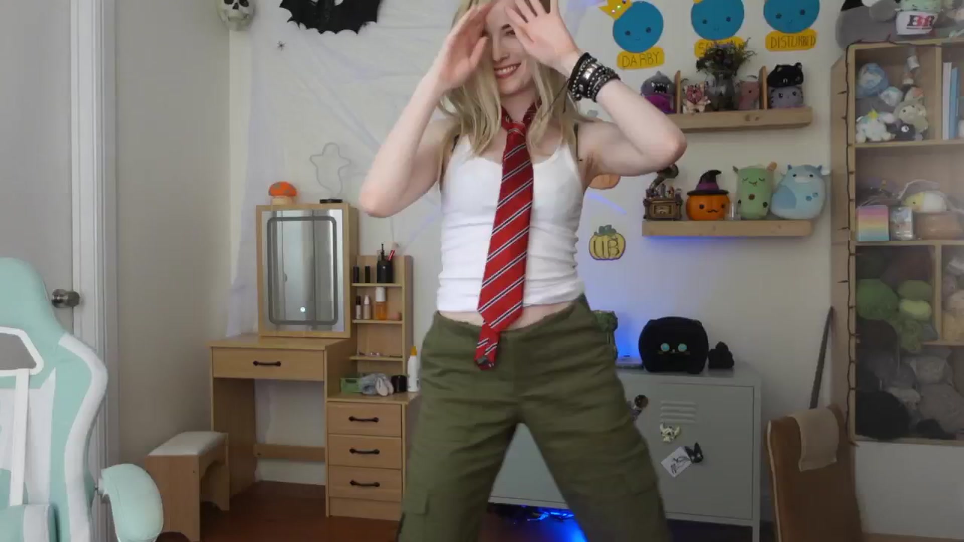 Gallery image thumbnail from Lil_blueberry's myfreecams stream on, 10/15/2024, 03:29 image 2 of 20
