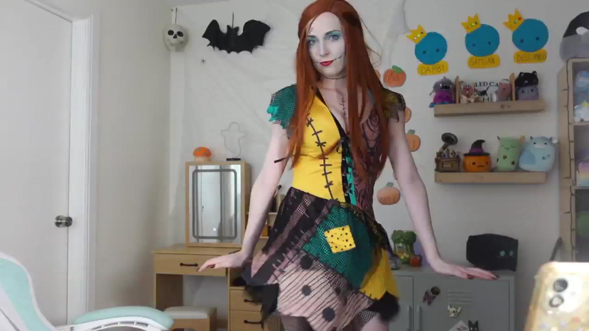 Gallery image thumbnail from Lil_blueberry's myfreecams stream on, 10/31/2024, 02:08 image 7 of 20