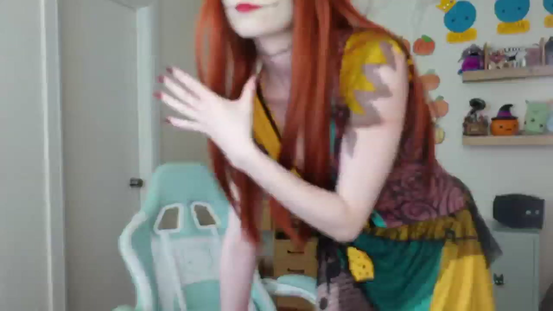 Gallery image thumbnail from Lil_blueberry's myfreecams stream on, 10/31/2024, 02:08 image 2 of 20