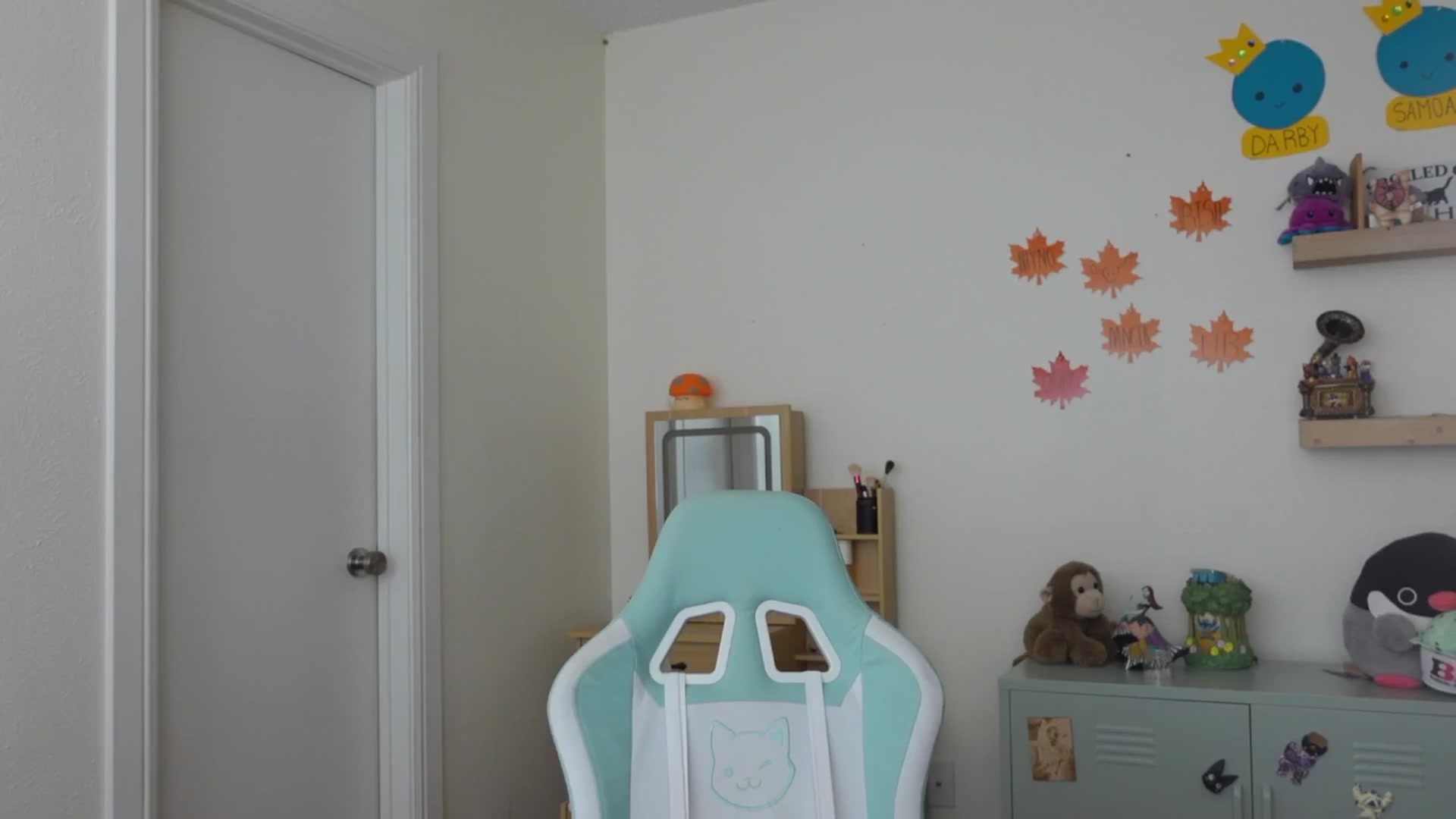 Gallery image thumbnail from Lil_blueberry's myfreecams stream on, 11/07/2024, 04:48 image 12 of 20