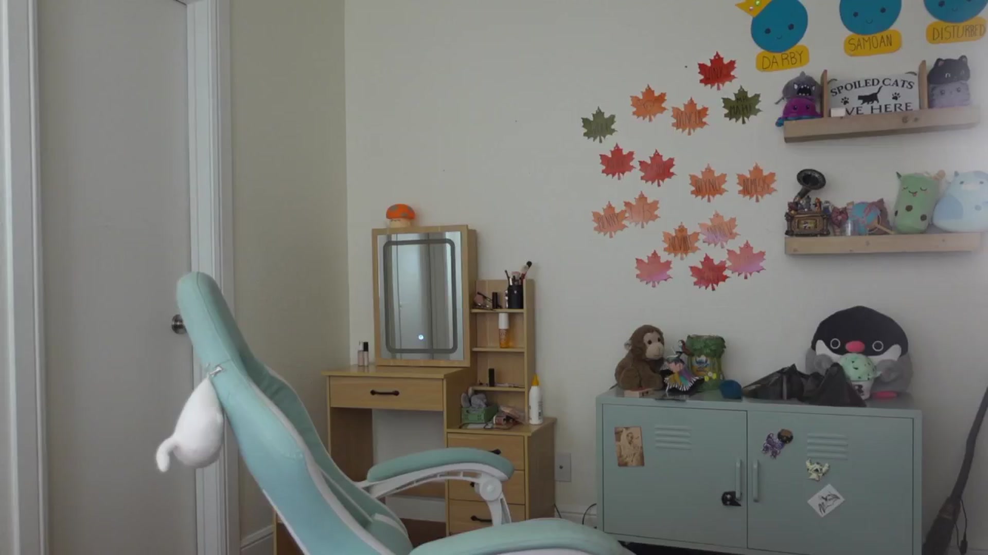 Gallery image thumbnail from Lil_blueberry's myfreecams stream on, 11/20/2024, 02:09 image 5 of 20