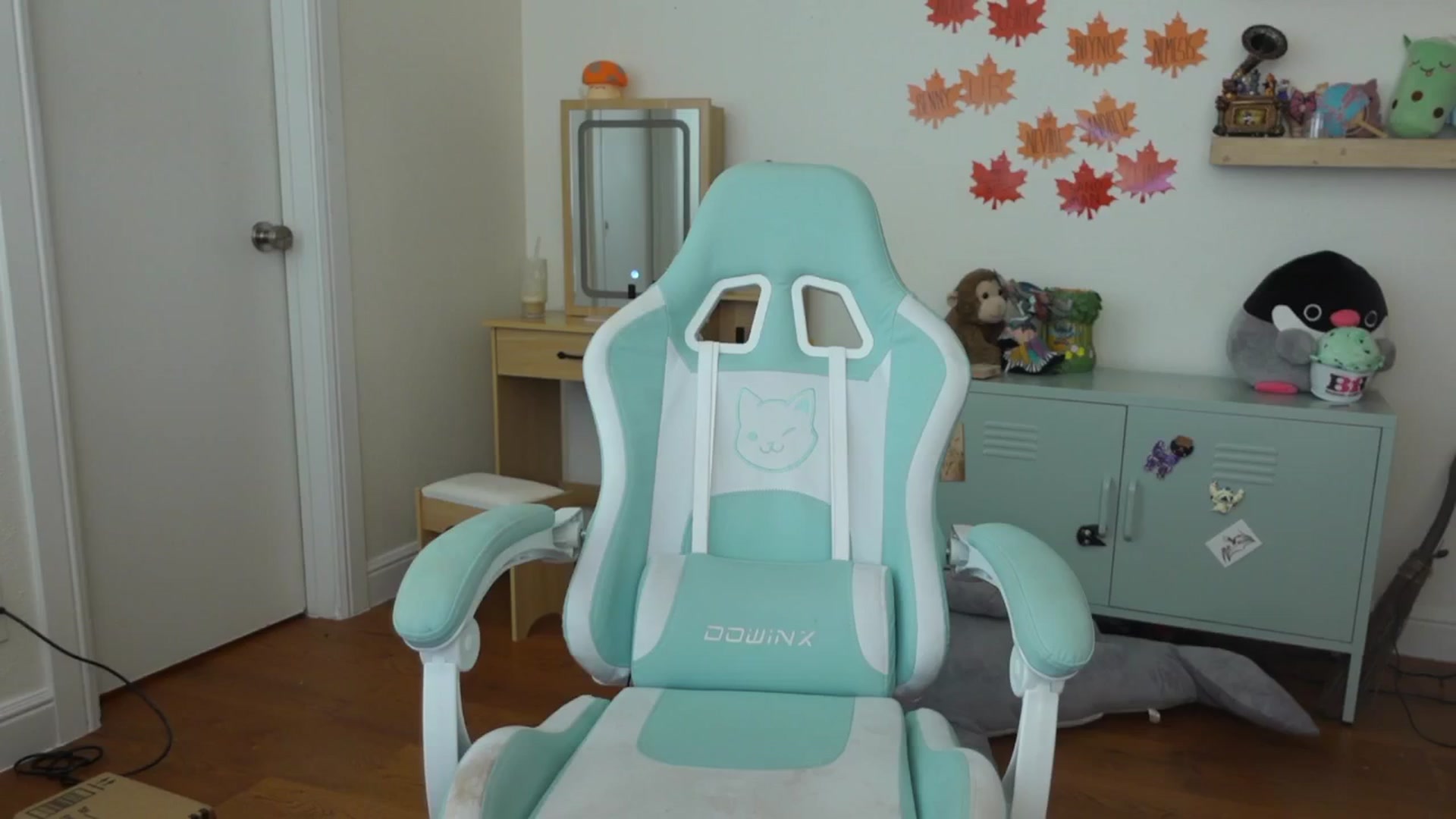 Gallery image thumbnail from Lil_blueberry's myfreecams stream on, 12/01/2024, 03:35 image 14 of 20