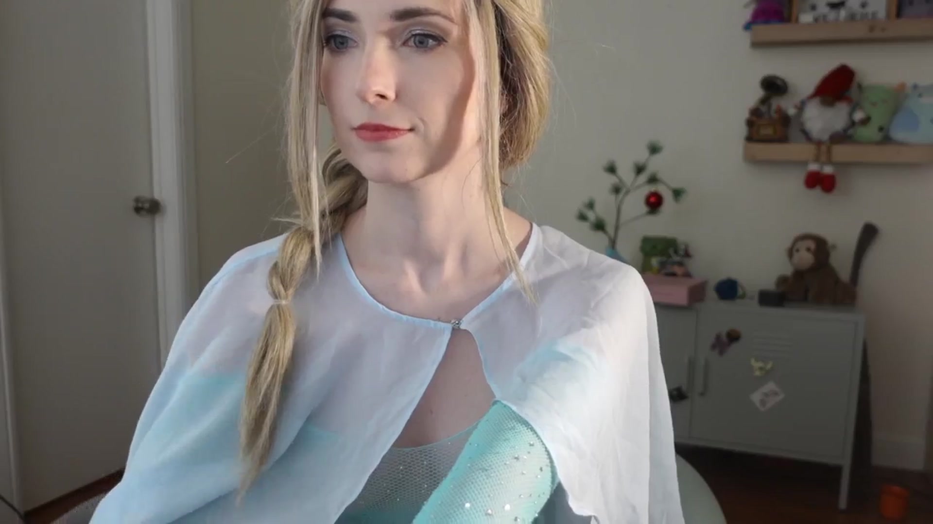 Gallery image thumbnail from Lil_blueberry's myfreecams stream on, 12/06/2024, 04:12 image 12 of 20