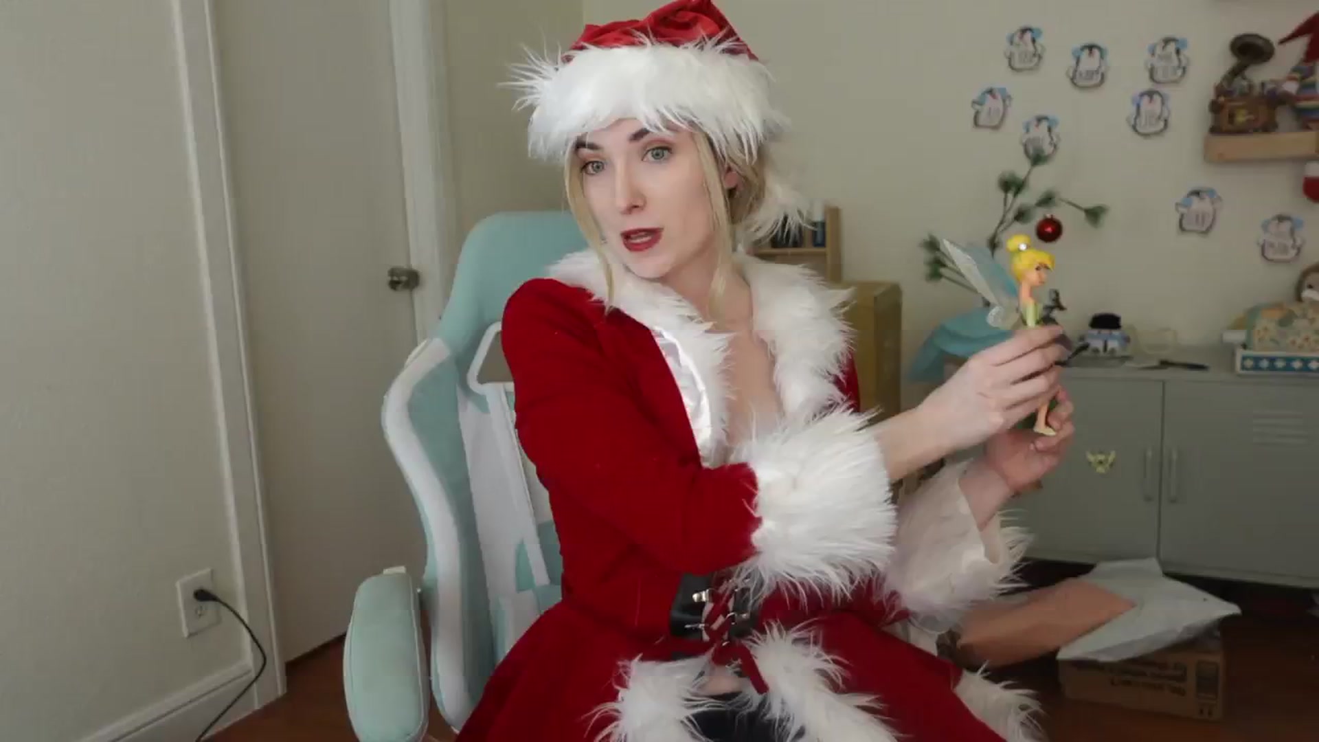 Gallery image thumbnail from Lil_blueberry's myfreecams stream on, 12/27/2024, 04:34 image 2 of 20