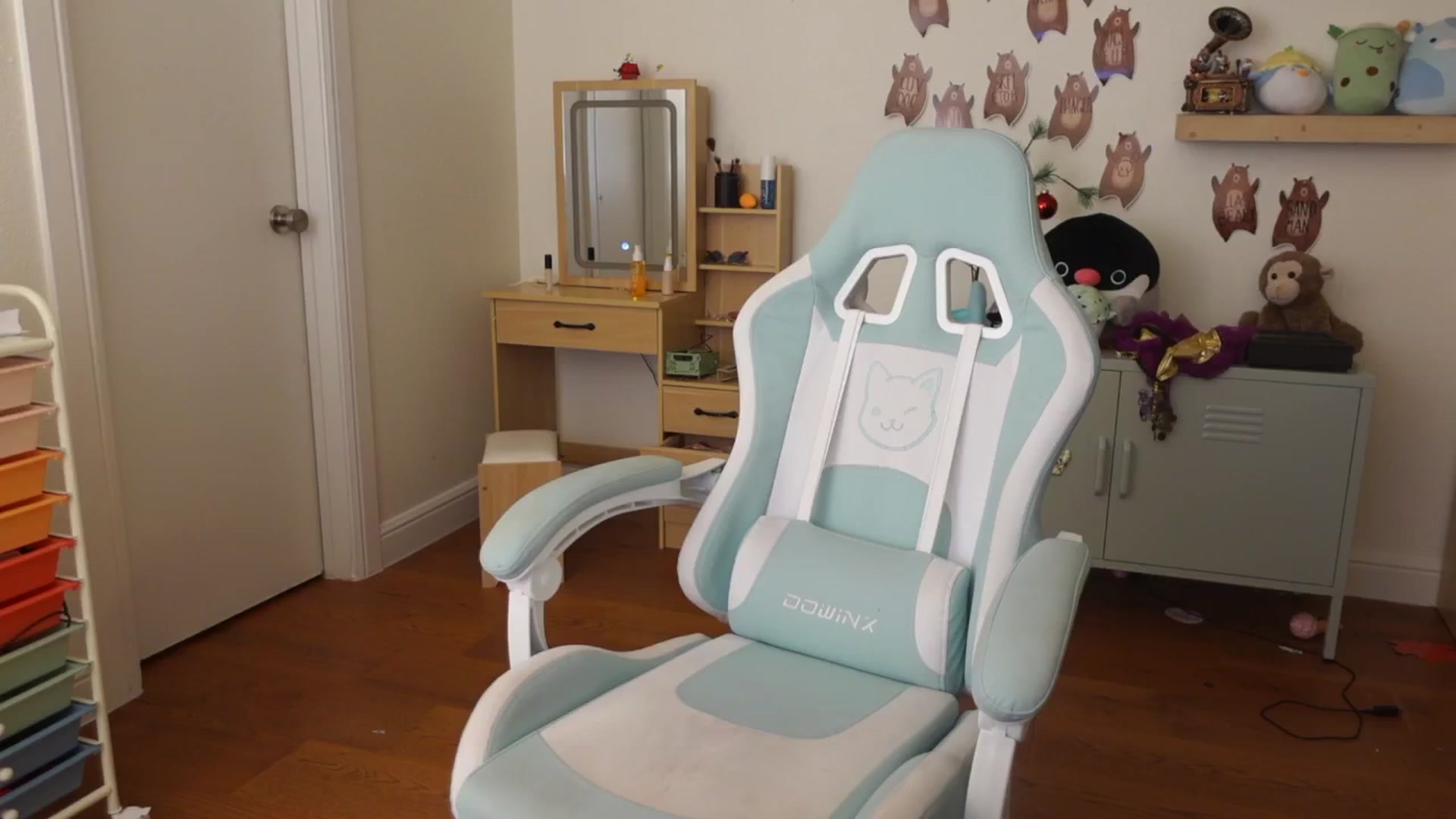 Gallery image thumbnail from Lil_blueberry's myfreecams stream on, 01/08/2025, 04:09 image 16 of 20