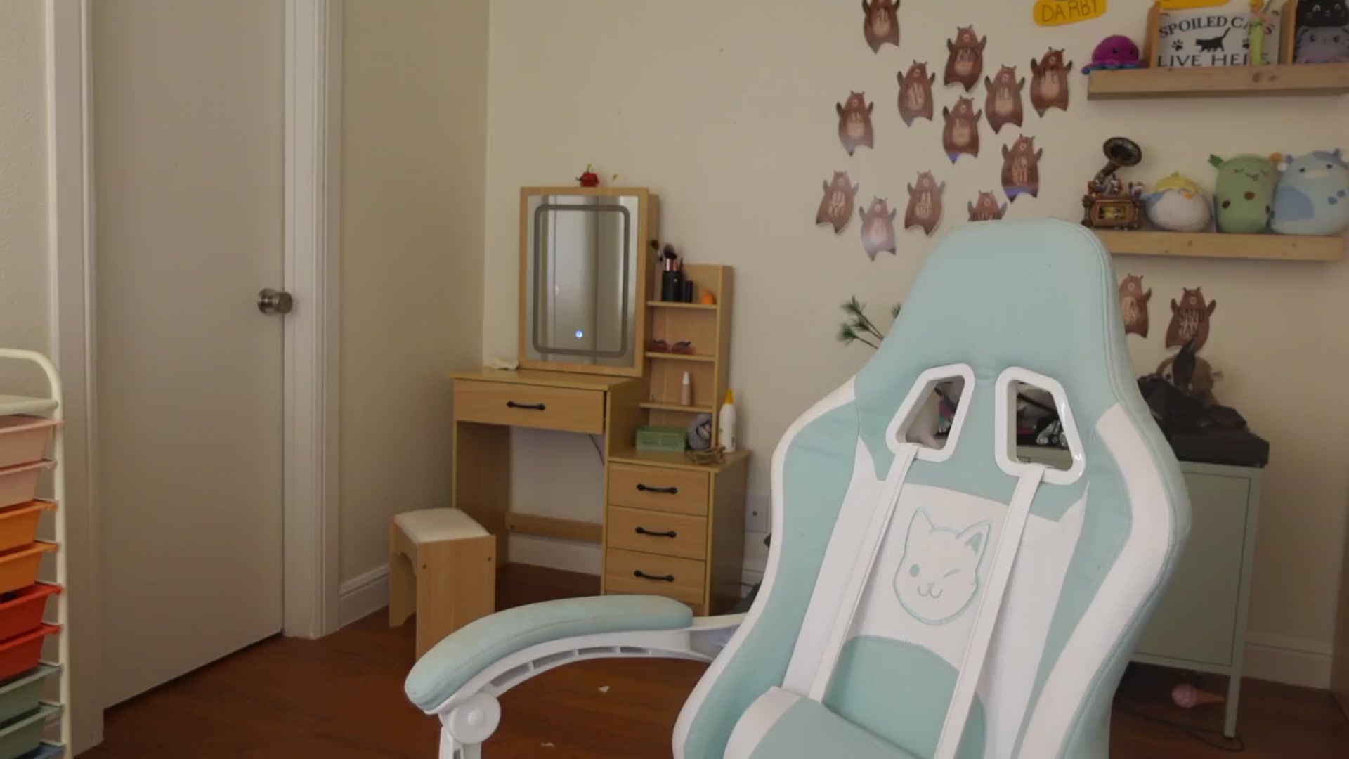 Gallery image thumbnail from Lil_blueberry's myfreecams stream on, 01/10/2025, 04:40 image 16 of 20